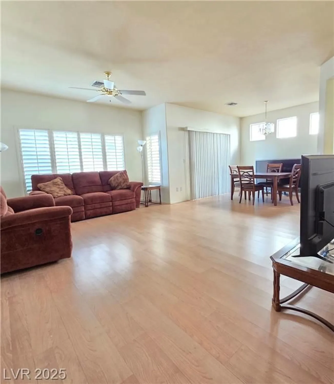 Property Slideshow image 7 of 42 | 10409 snyder ave, Las Vegas, NV, 89134