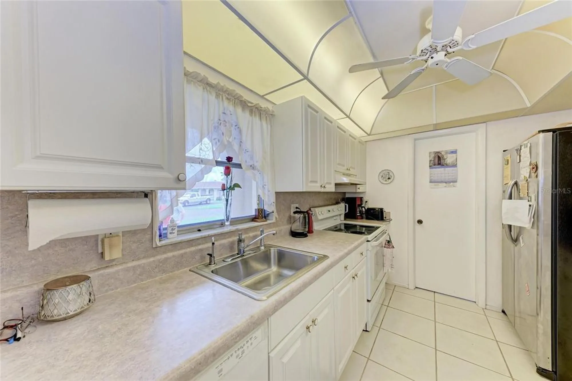 Property Slideshow image 11 of 31 | 3905 34th avenue dr w # 36, Bradenton, FL, 34205