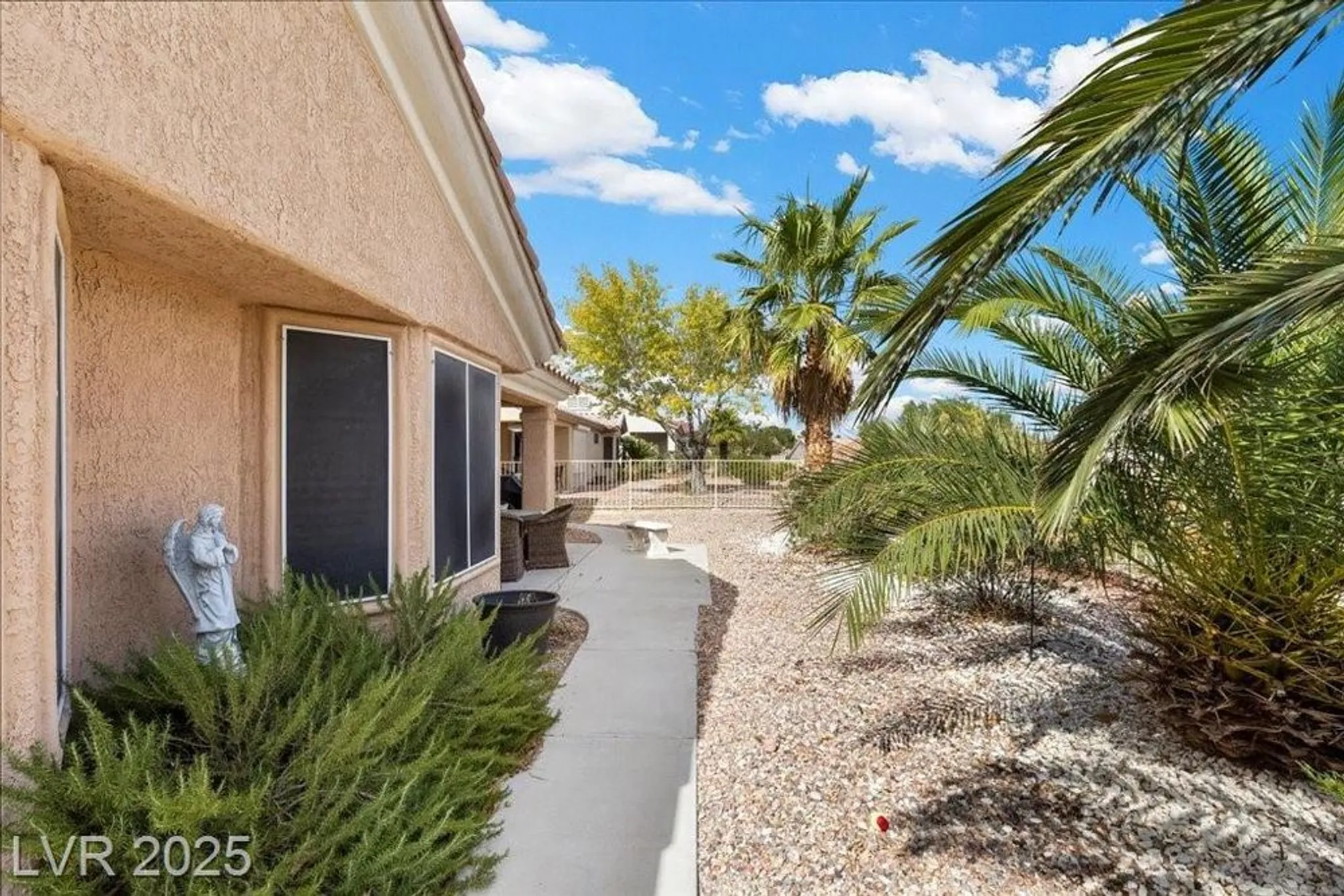 Property Slideshow image 24 of 49 | 2908 laverton dr, Las Vegas, NV, 89134