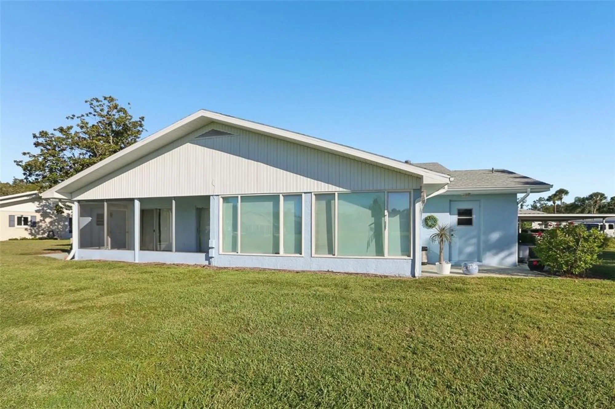 Property Slideshow image 50 of 55 | 2339 glenmore cir, Sun City Center, FL, 33573