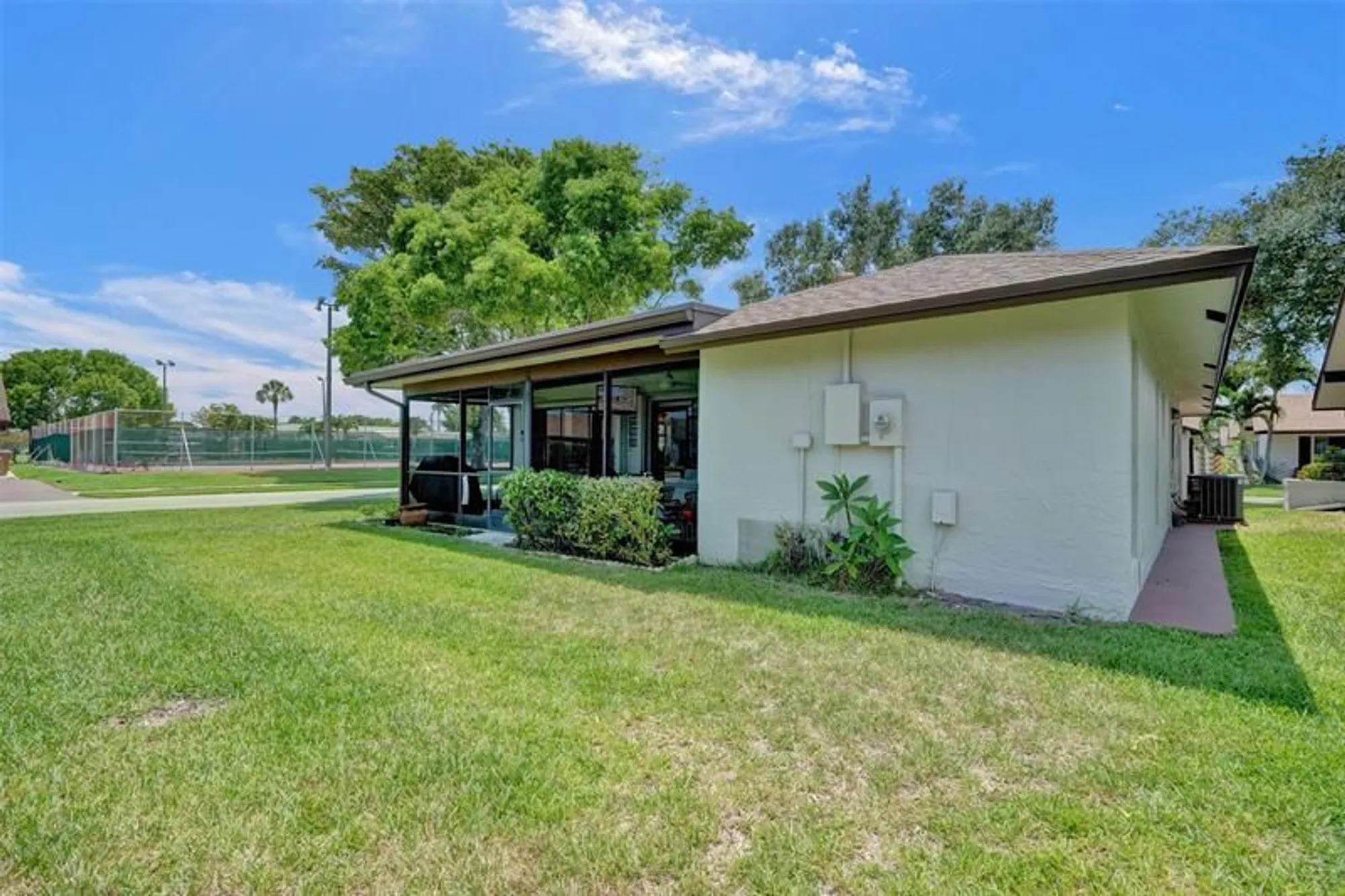 Property Slideshow image 40 of 80 | 1584 sw 22nd ter, Deerfield Beach, FL, 33442