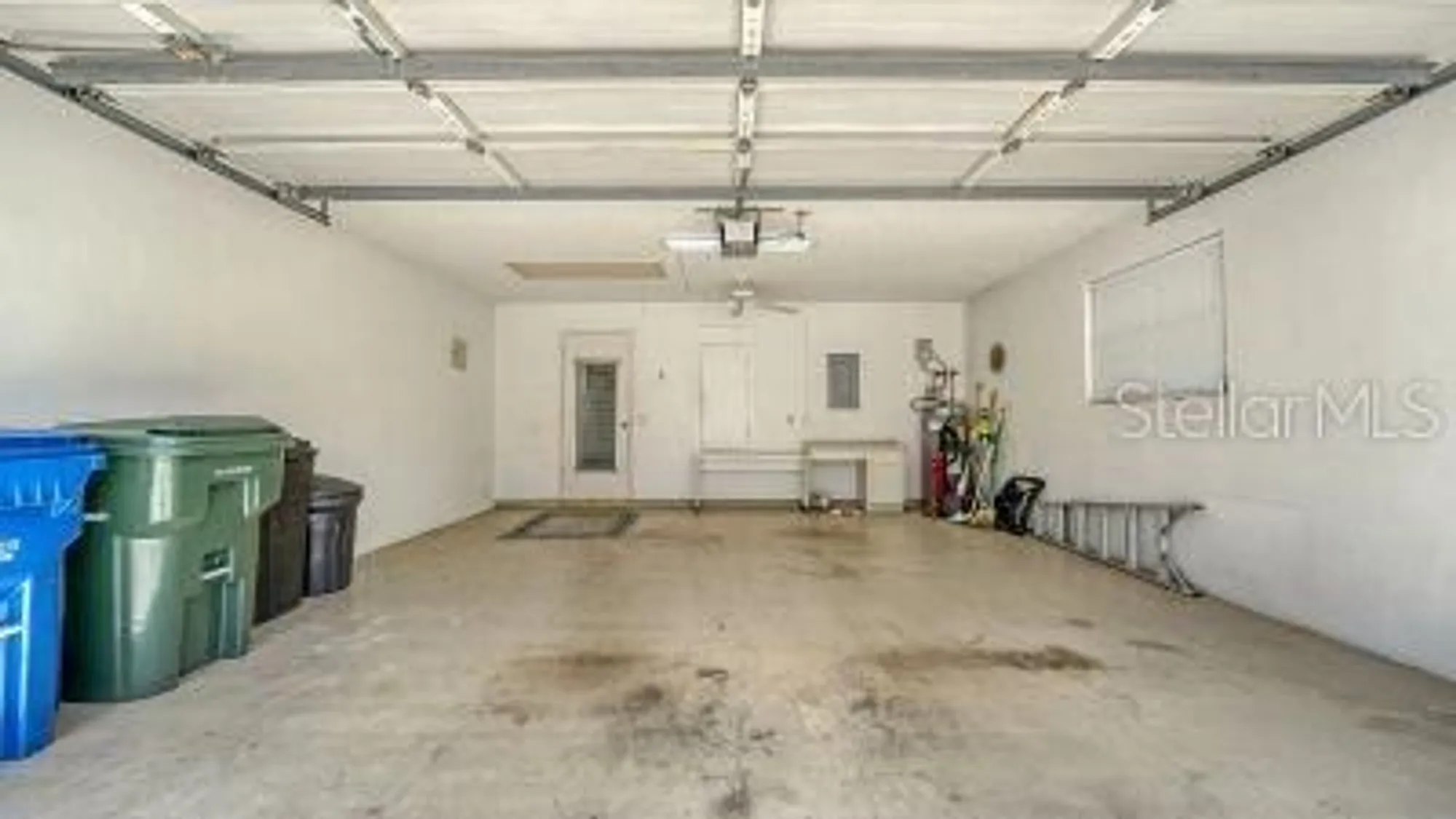 Property Slideshow image 31 of 37 | 7170 wood creek dr # 40, Sarasota, FL, 34231