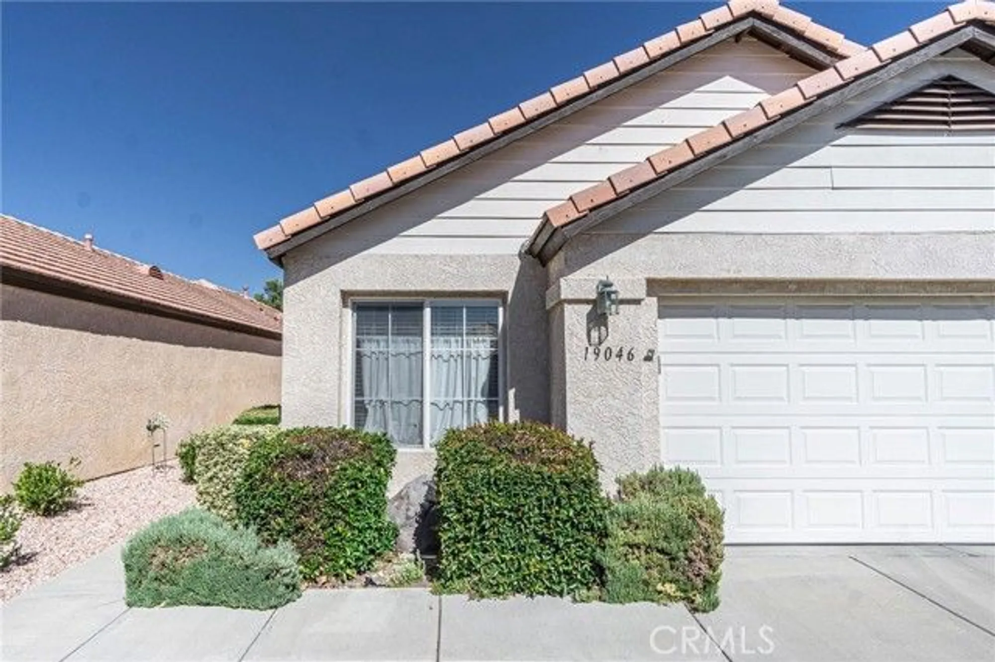 Property Slideshow image 2 of 62 | 19046 stoddard way, Apple Valley, CA, 92308