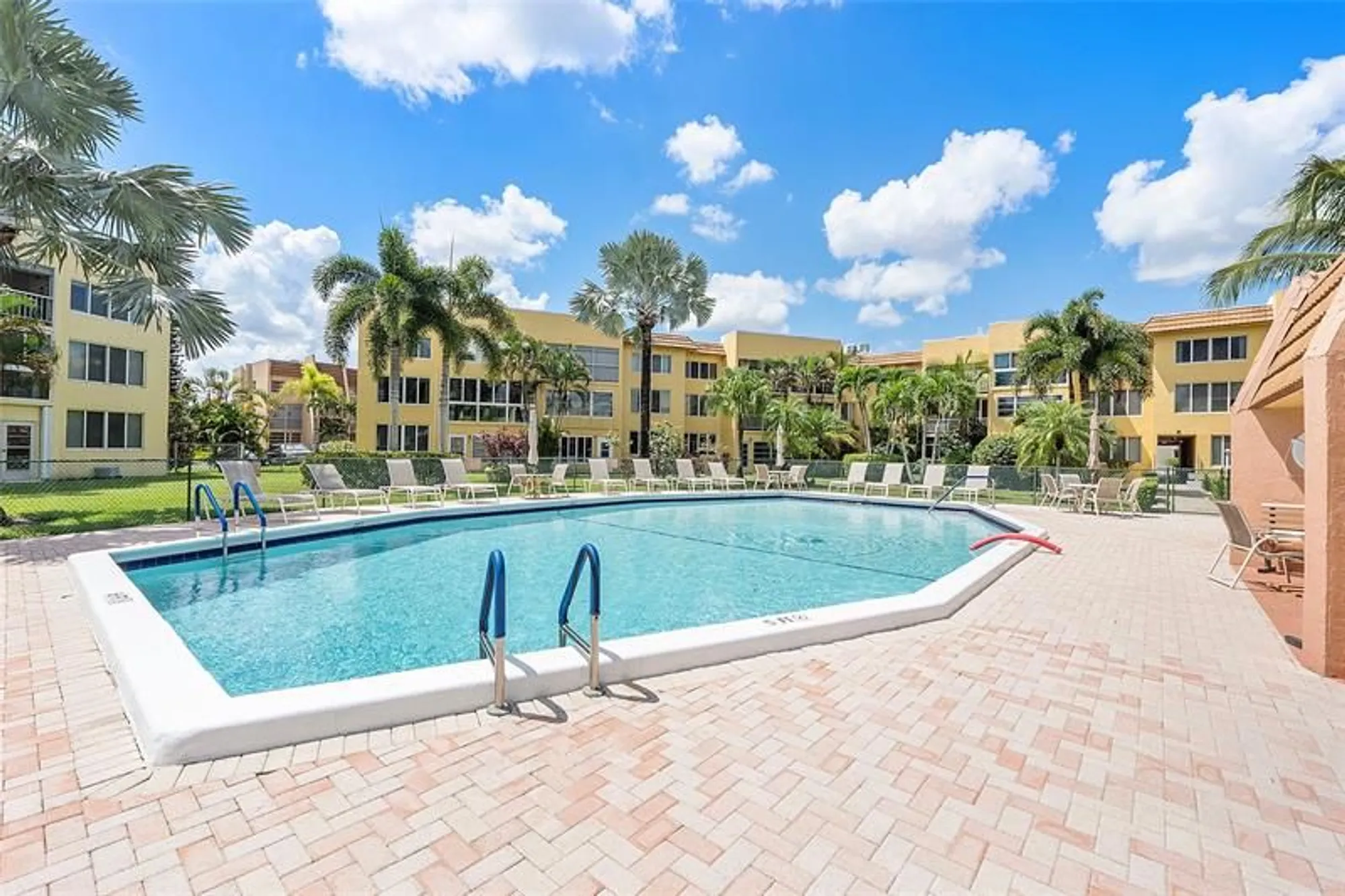 Property Slideshow image 39 of 50 | 6890 royal palm blvd 102h, Margate, FL, 33063