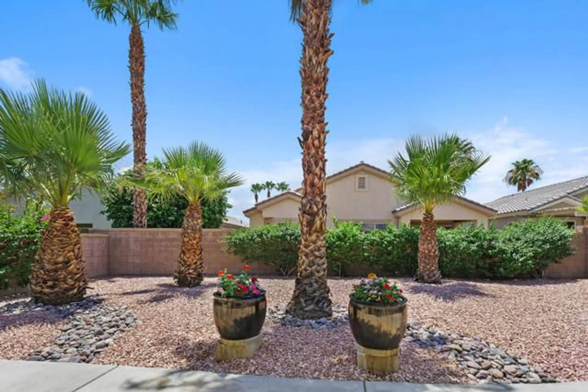 Property Slideshow image 22 of 35 | 78837 tangerine ct, Palm Desert, CA, 92211