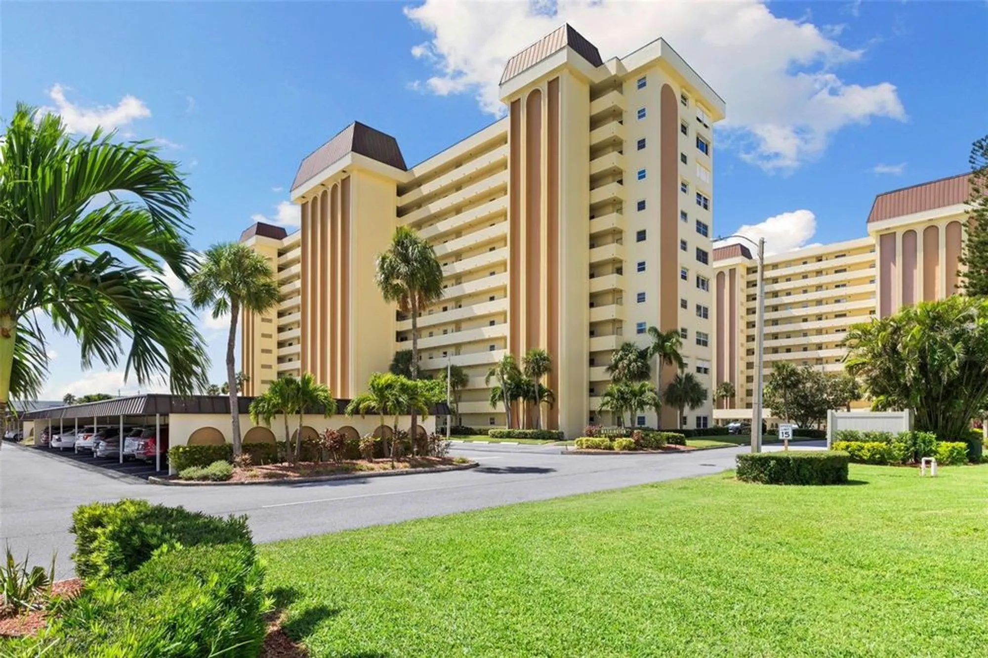 Property Slideshow image 44 of 46 | 4550 cove cir apt 501, Saint Petersburg, FL, 33708