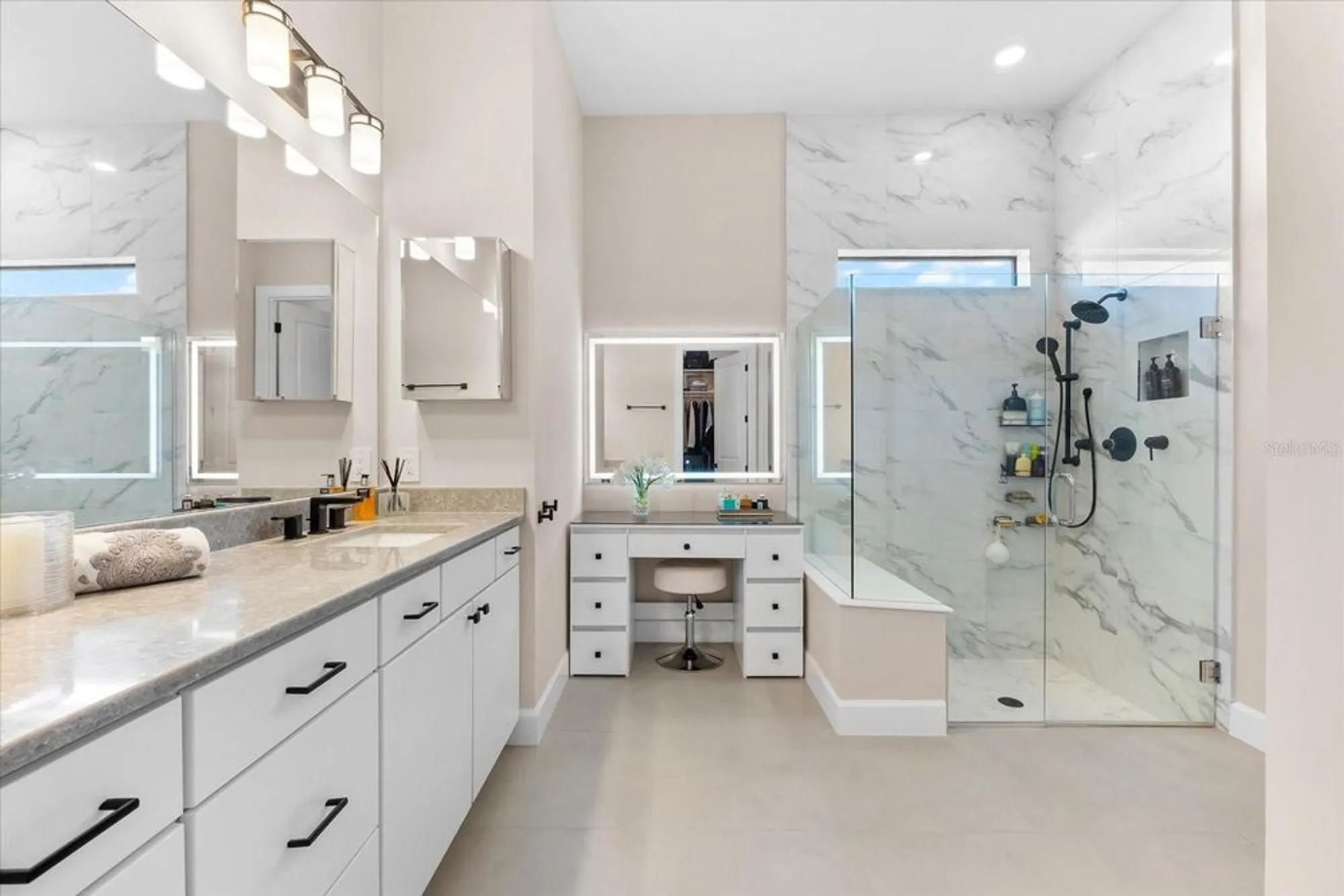 Property Slideshow image 38 of 99 | 17916 northwood pl, Lakewood Ranch, FL, 34202