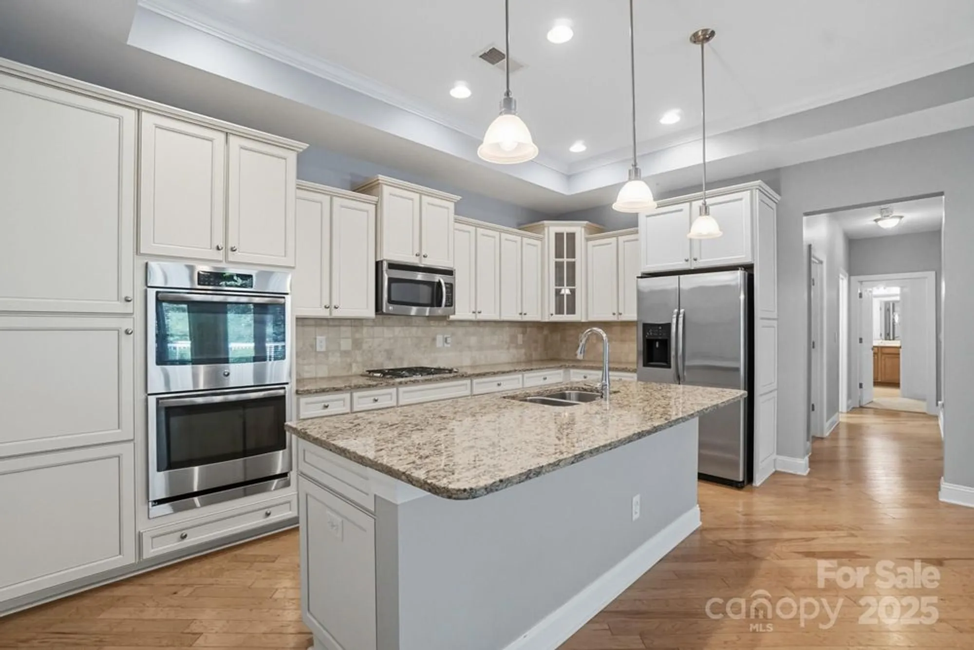 Property Slideshow image 13 of 42 | 2232 coltsview ln, Matthews, NC, 28105