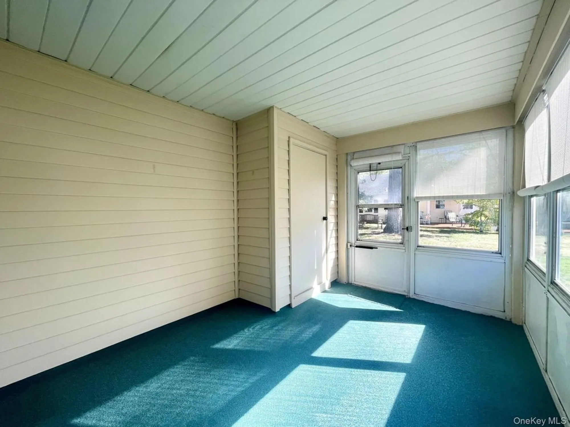 Property Slideshow image 15 of 18 | 323 brownfield dr, Ridge, NY, 11961