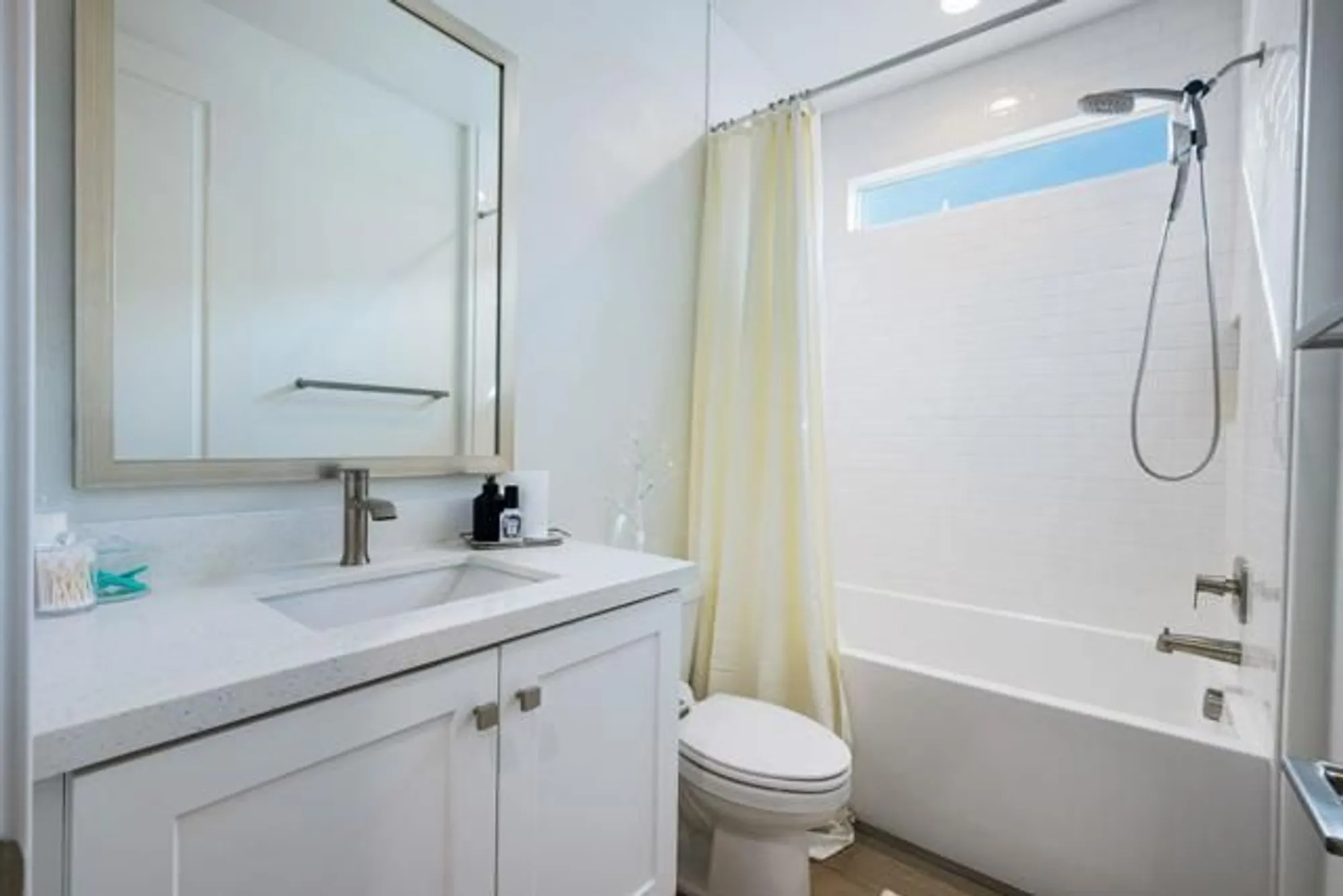 Property Slideshow image 16 of 53 | 82425 round valley dr, Indio, CA, 92201