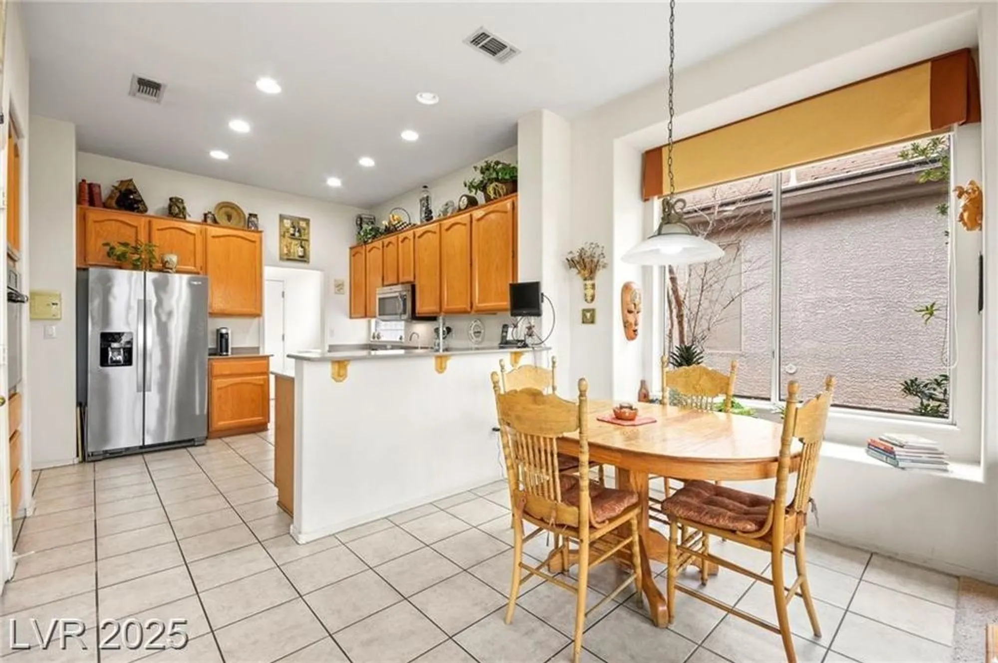 Property Slideshow image 21 of 71 | 482 bonnie brook pl, Henderson, NV, 89012