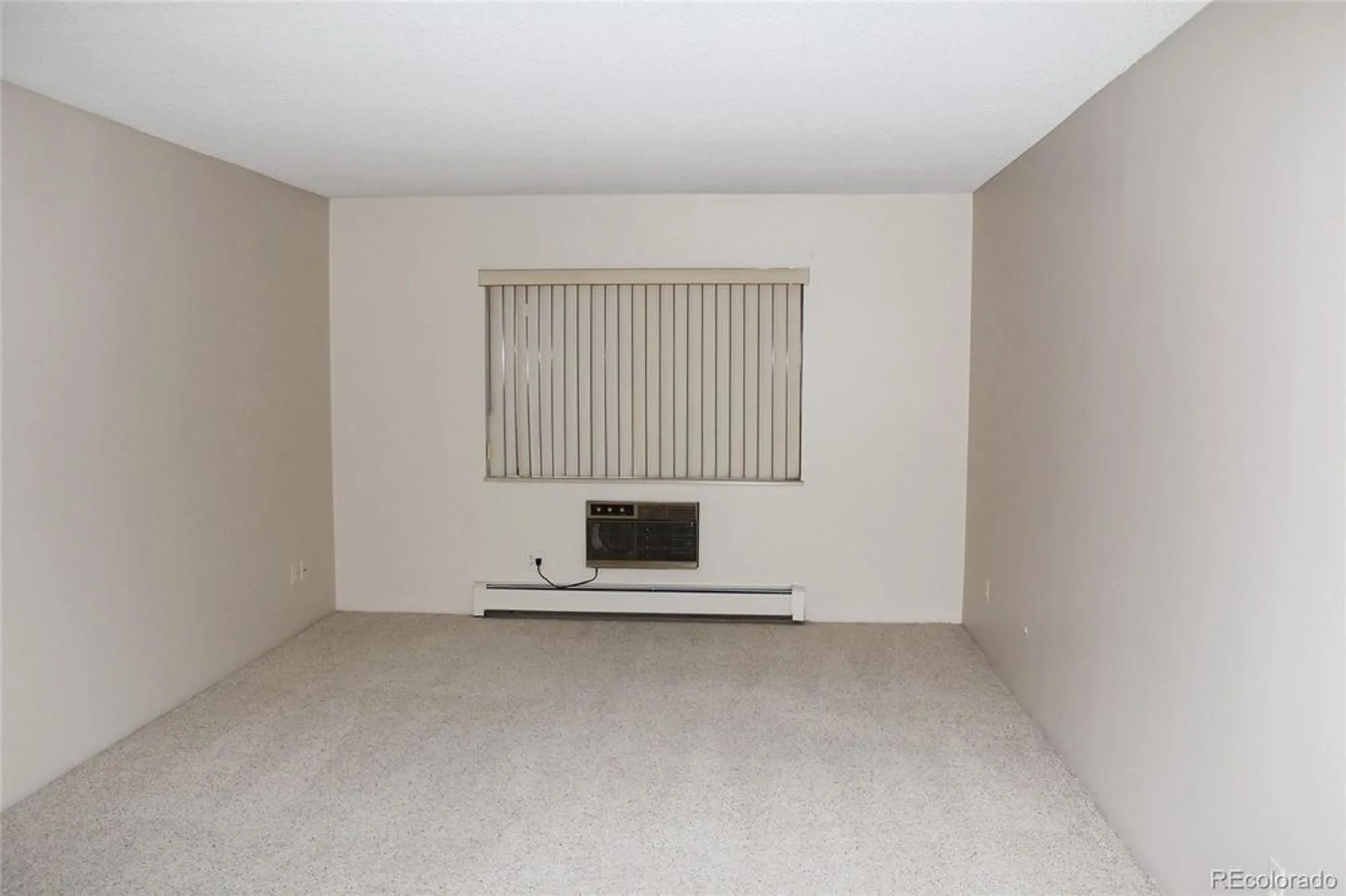 Property Slideshow image 7 of 21 | 14000 e linvale pl 310, Aurora, CO, 80014