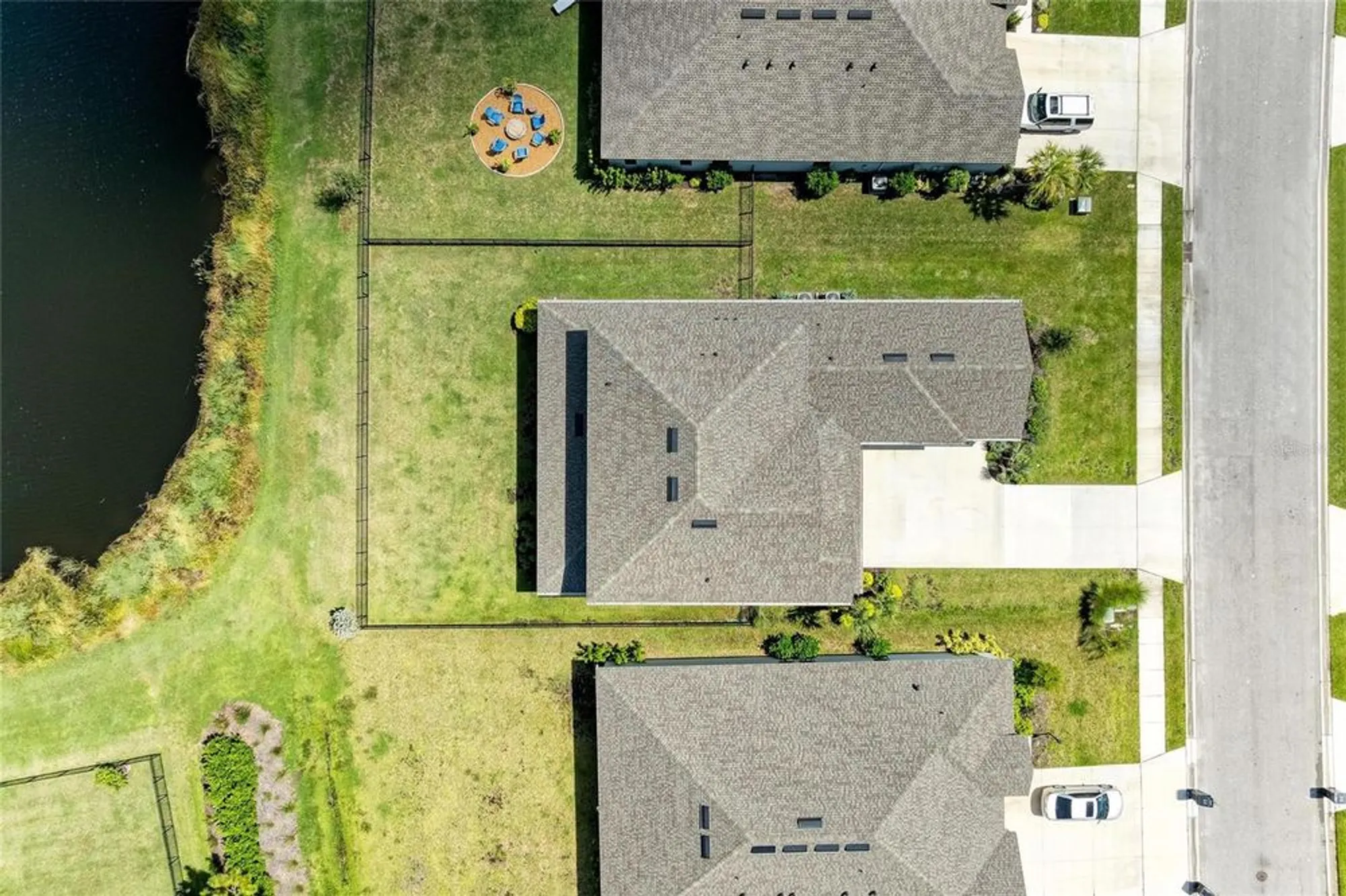 Property Slideshow image 8 of 100 | 16115 mount holly dr, Bradenton, FL, 34211