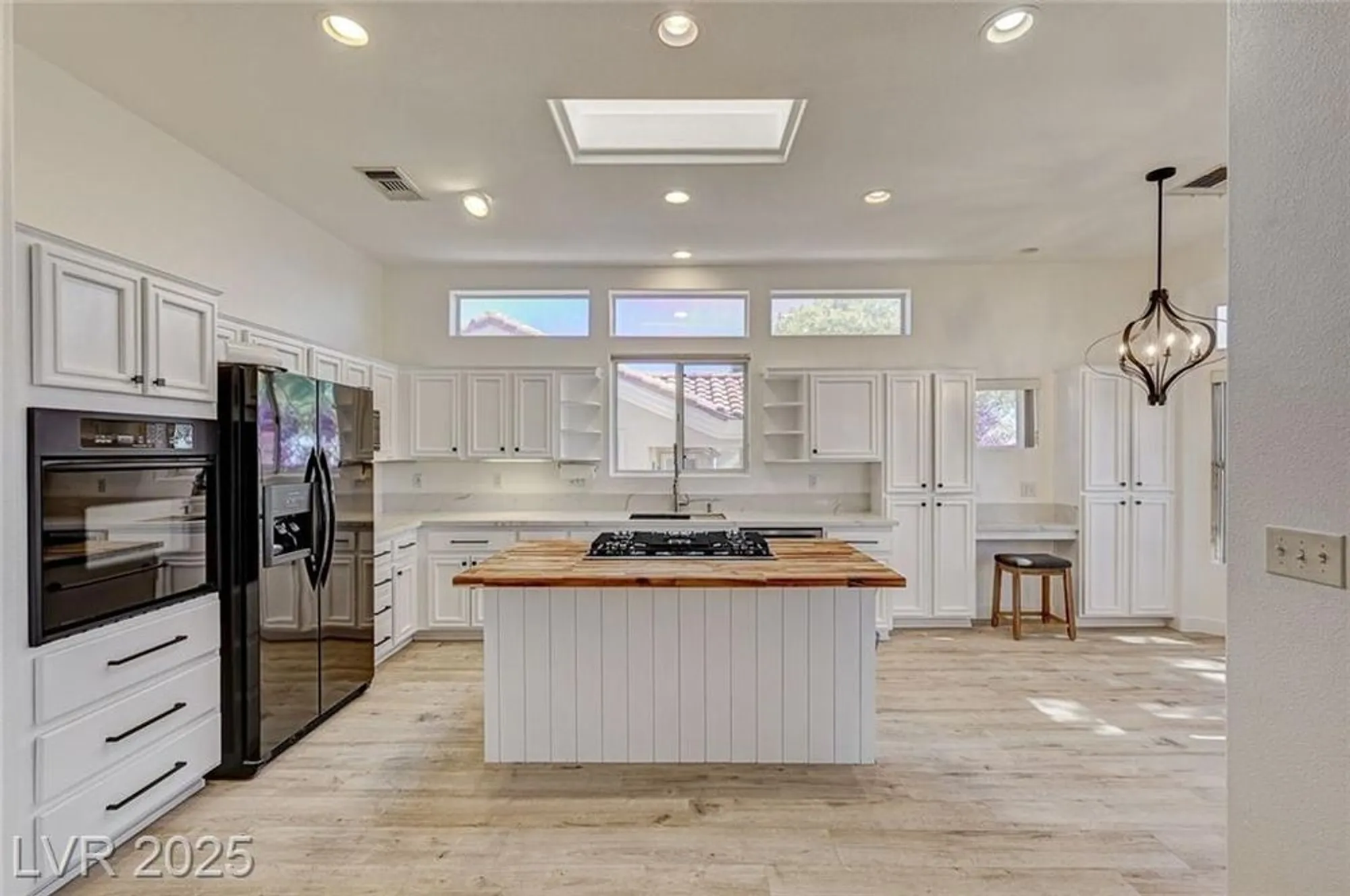 Property Slideshow image 15 of 47 | 10725 mission lakes ave, Las Vegas, NV, 89134