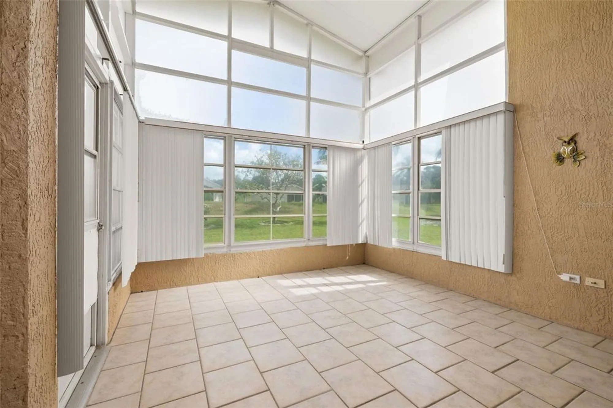 Property Slideshow image 45 of 65 | 322 high vista dr, Davenport, FL, 33837