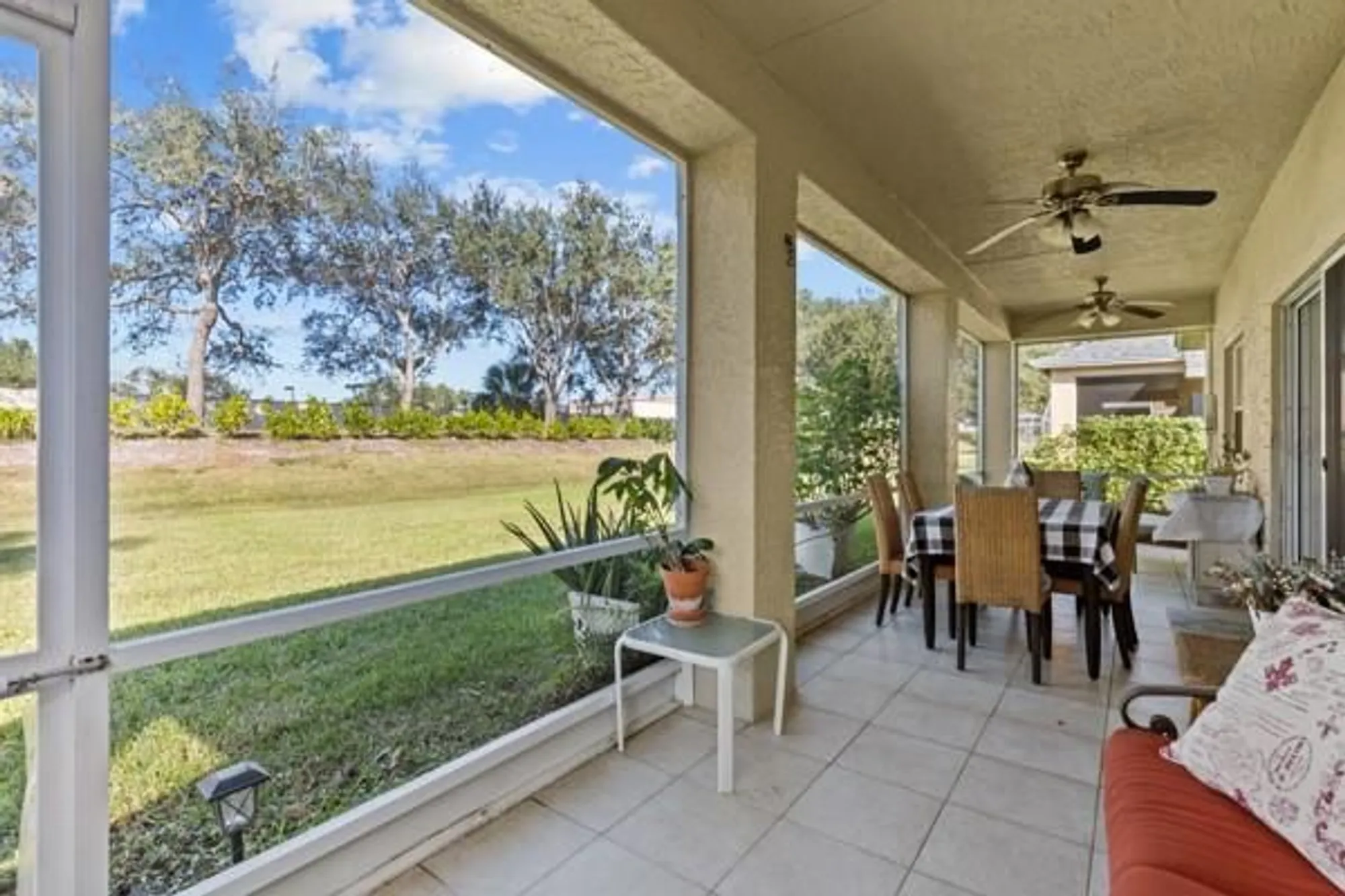 Property Slideshow image 18 of 25 | 304 sw north shore blvd, Port Saint Lucie, FL, 34986