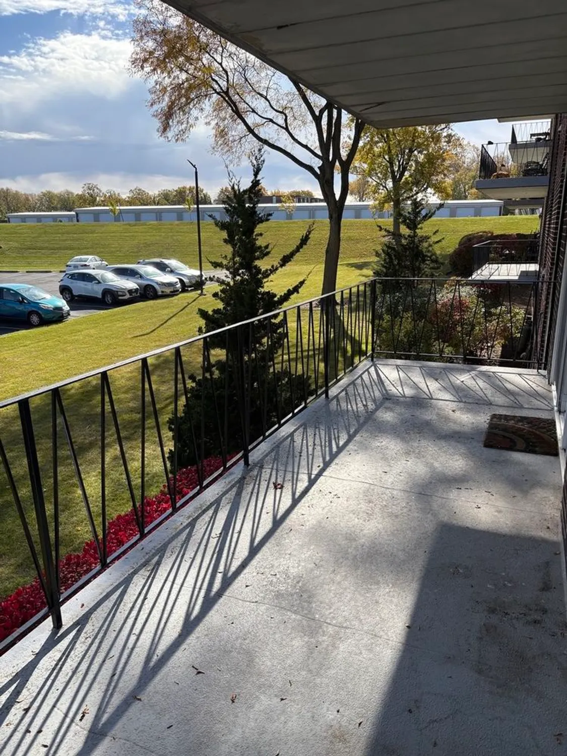 Property Slideshow image 16 of 18 | , Downers Grove, IL, 60515