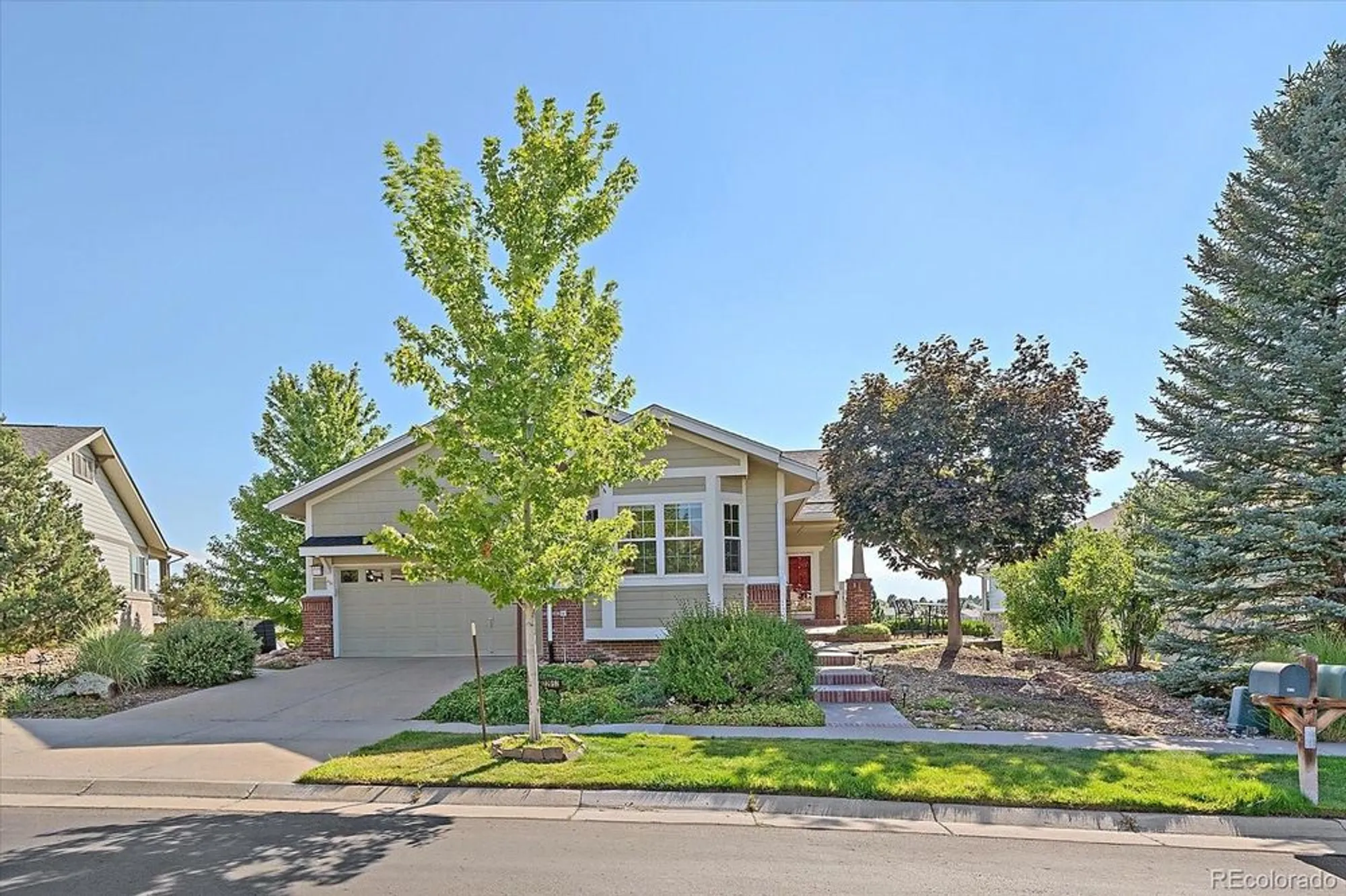 Property Slideshow image 2 of 43 | 22852 e david pl, Aurora, CO, 80016