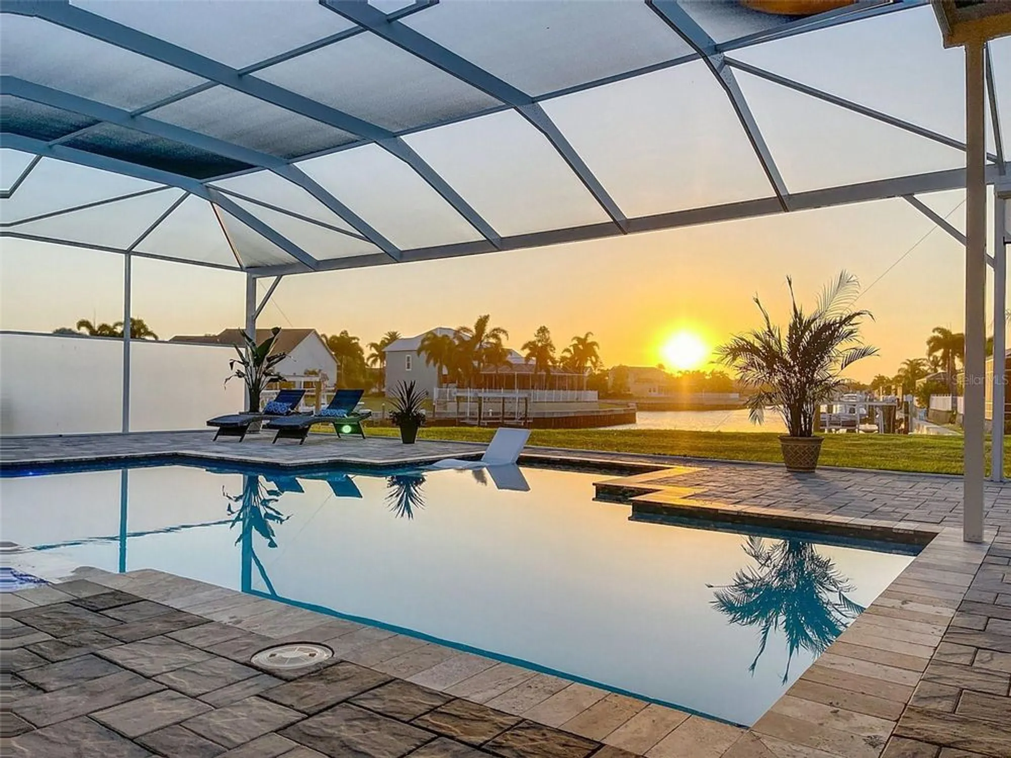 Property Slideshow image 10 of 88 | 5603 tybee island dr, Apollo Beach, FL, 33572