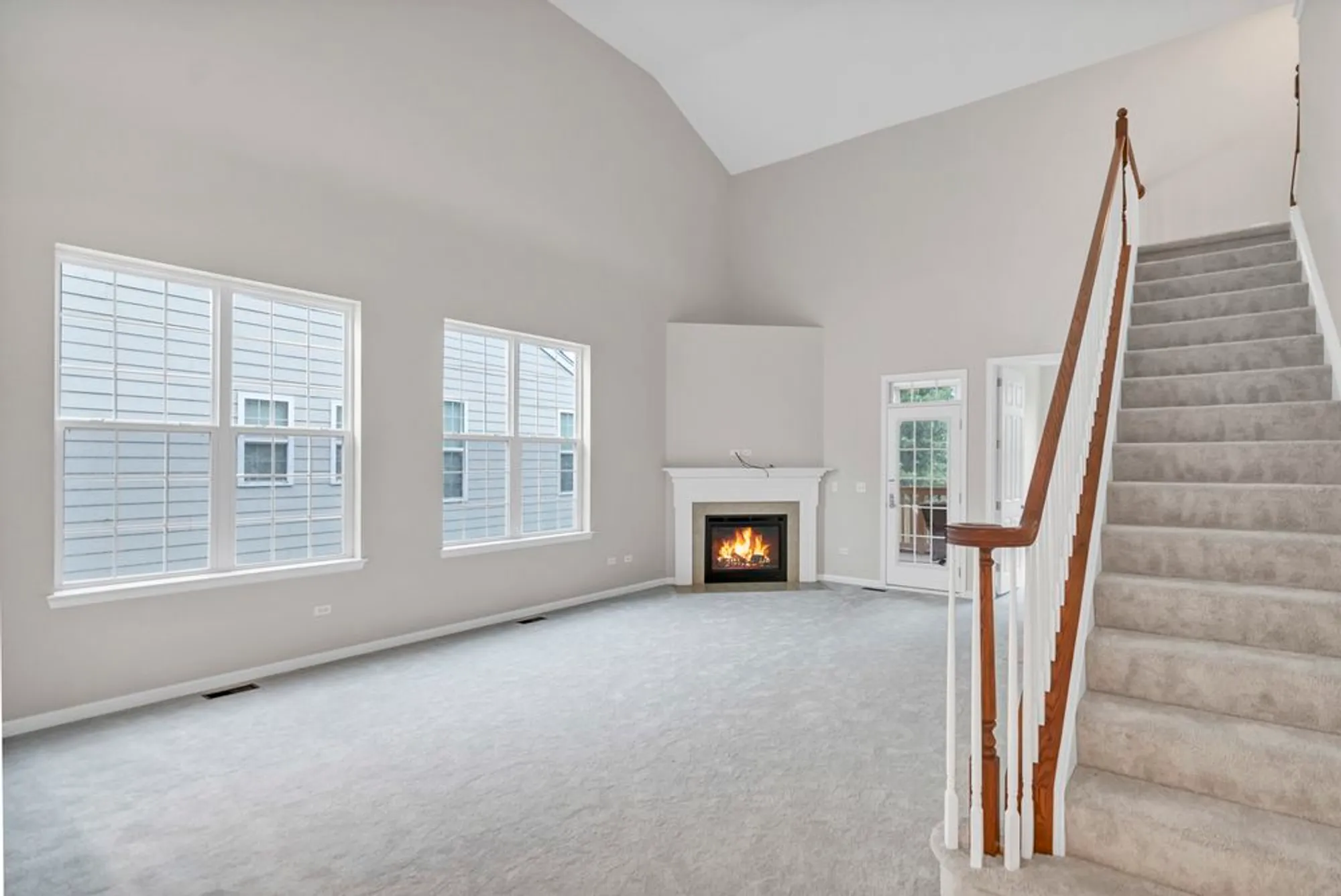 Property Slideshow image 5 of 43 | 3848 valhalla dr, Elgin, IL, 60124