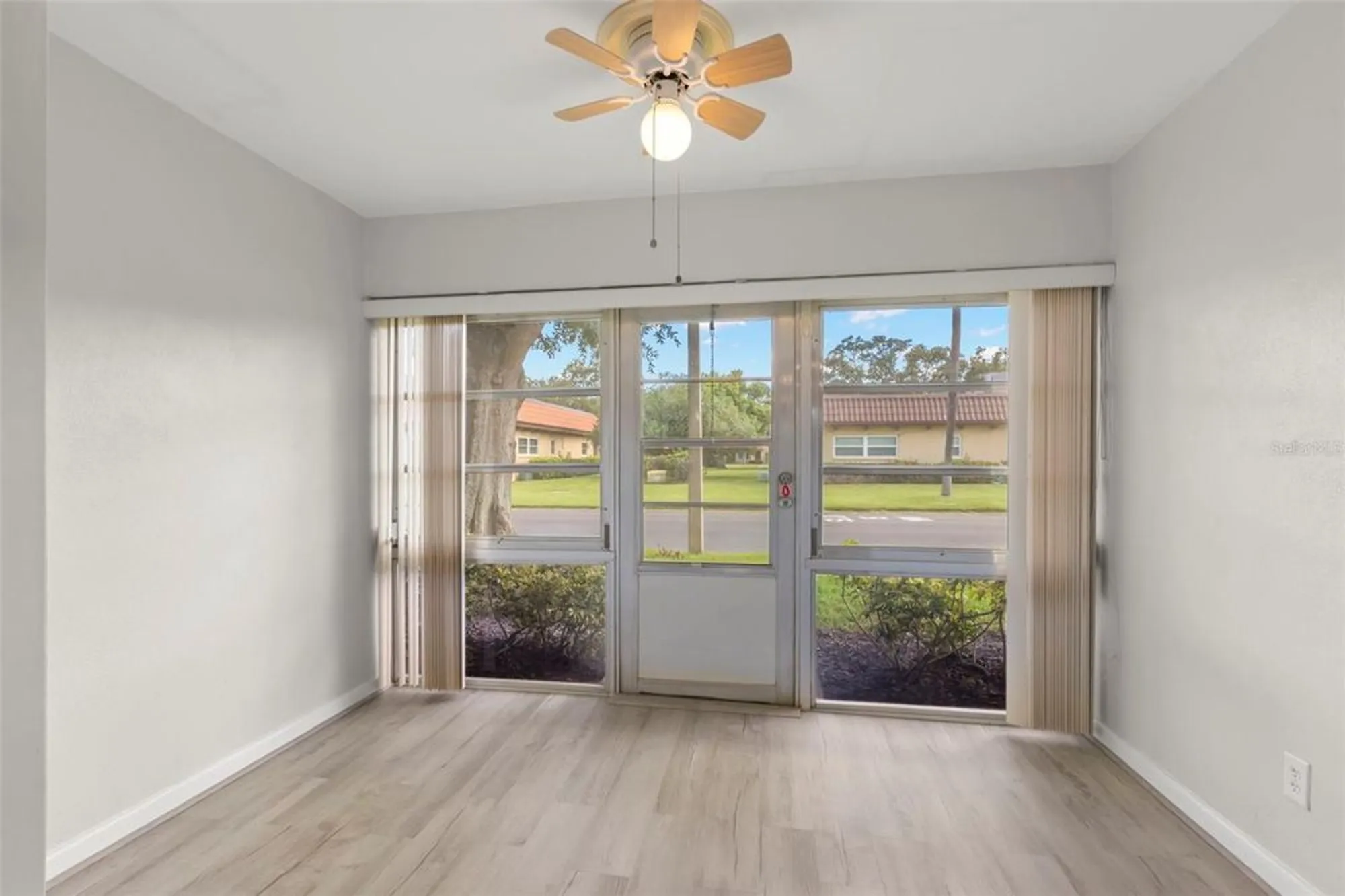 Property Slideshow image 15 of 39 | 1701 pinehurst rd 10f, Dunedin, FL, 34698