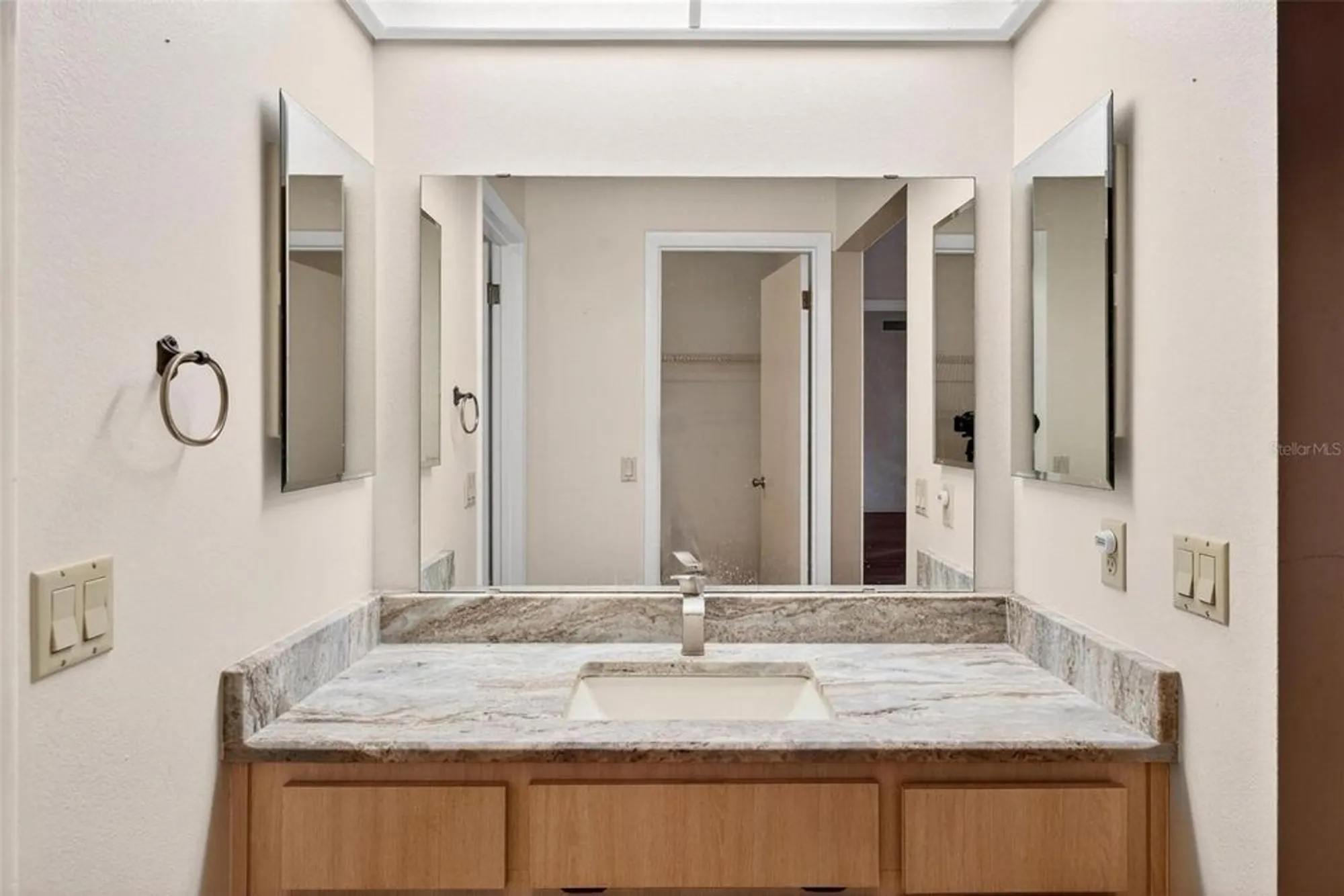 Property Slideshow image 15 of 34 | 2215 orkney dr, Leesburg, FL, 34788