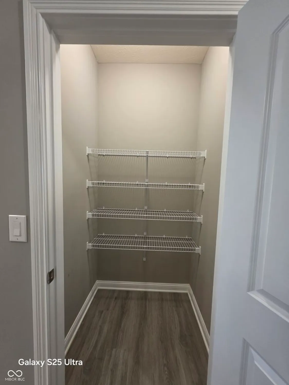 Property Slideshow image 16 of 27 | 9106 hedley way, Avon, IN, 46123