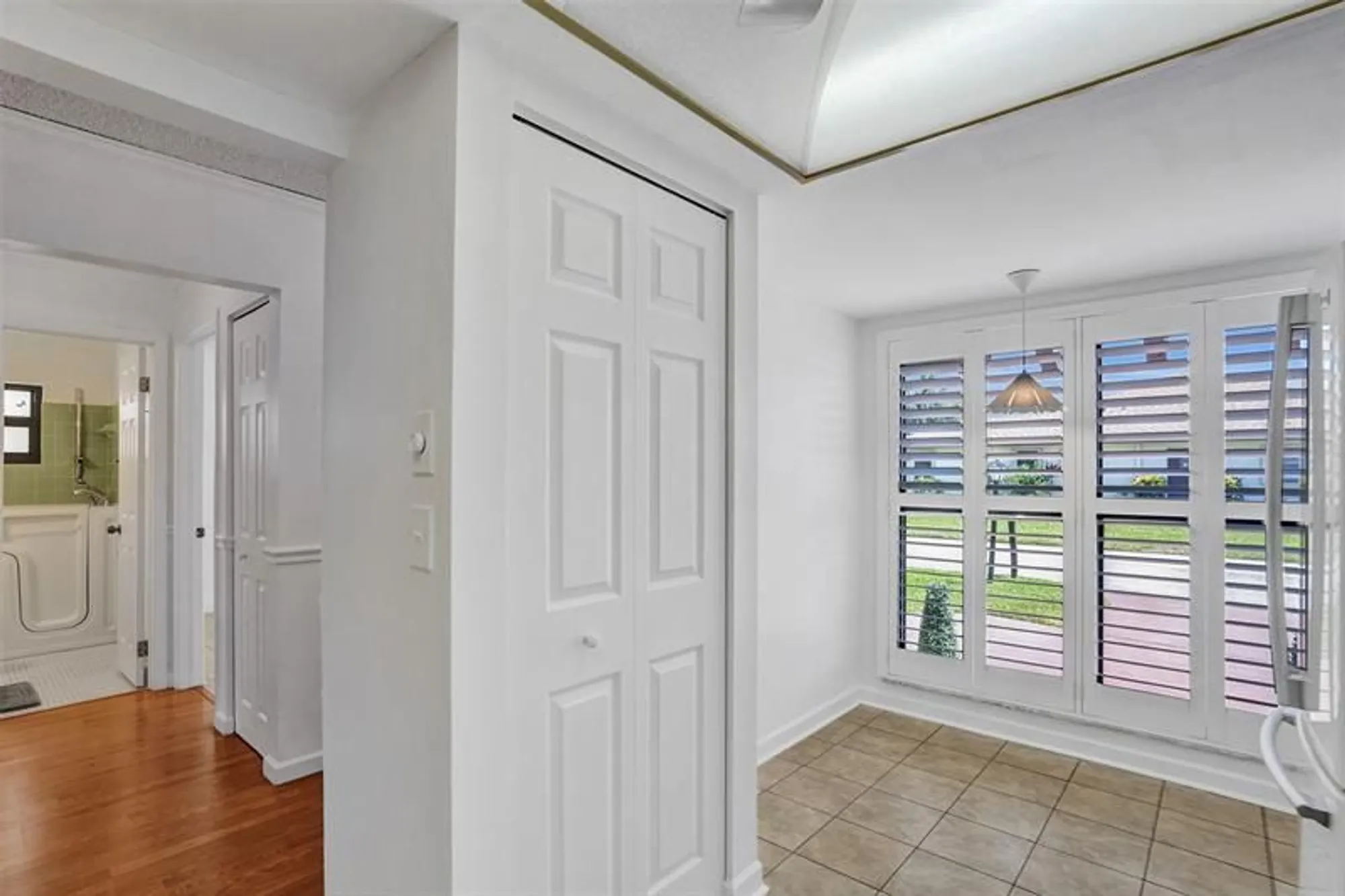 Property Slideshow image 9 of 85 | 2261 sw 15th pl, Deerfield Beach, FL, 33442