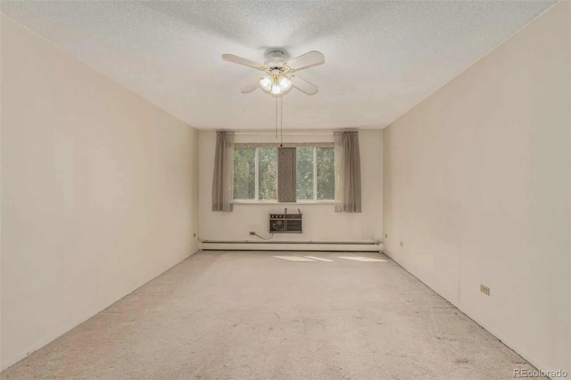 Property Slideshow image 11 of 34 | 635 s alton way 4b, Denver, CO, 80247