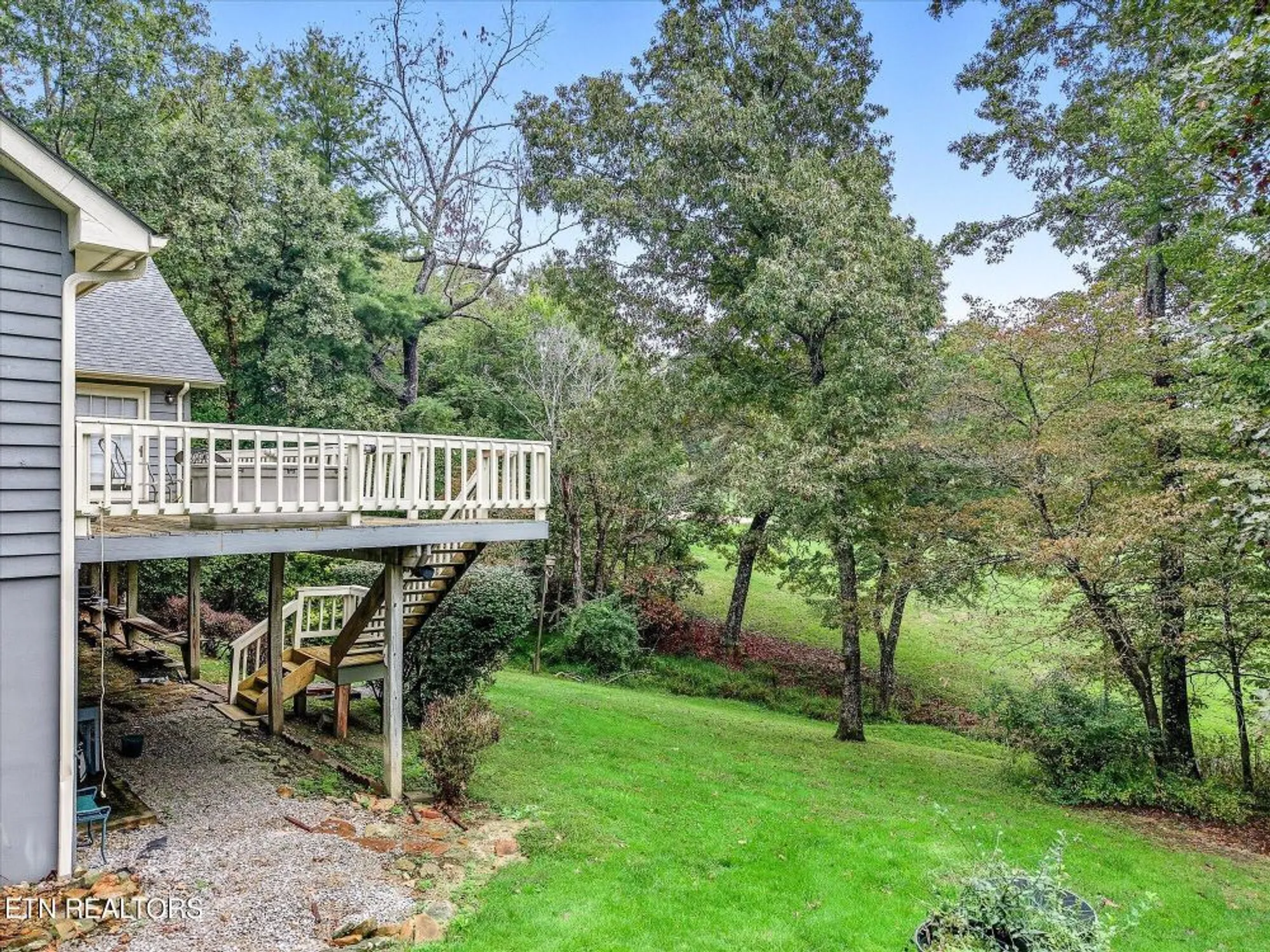 Property Slideshow image 39 of 44 | 34 beachwood ln, Crossville, TN, 38558