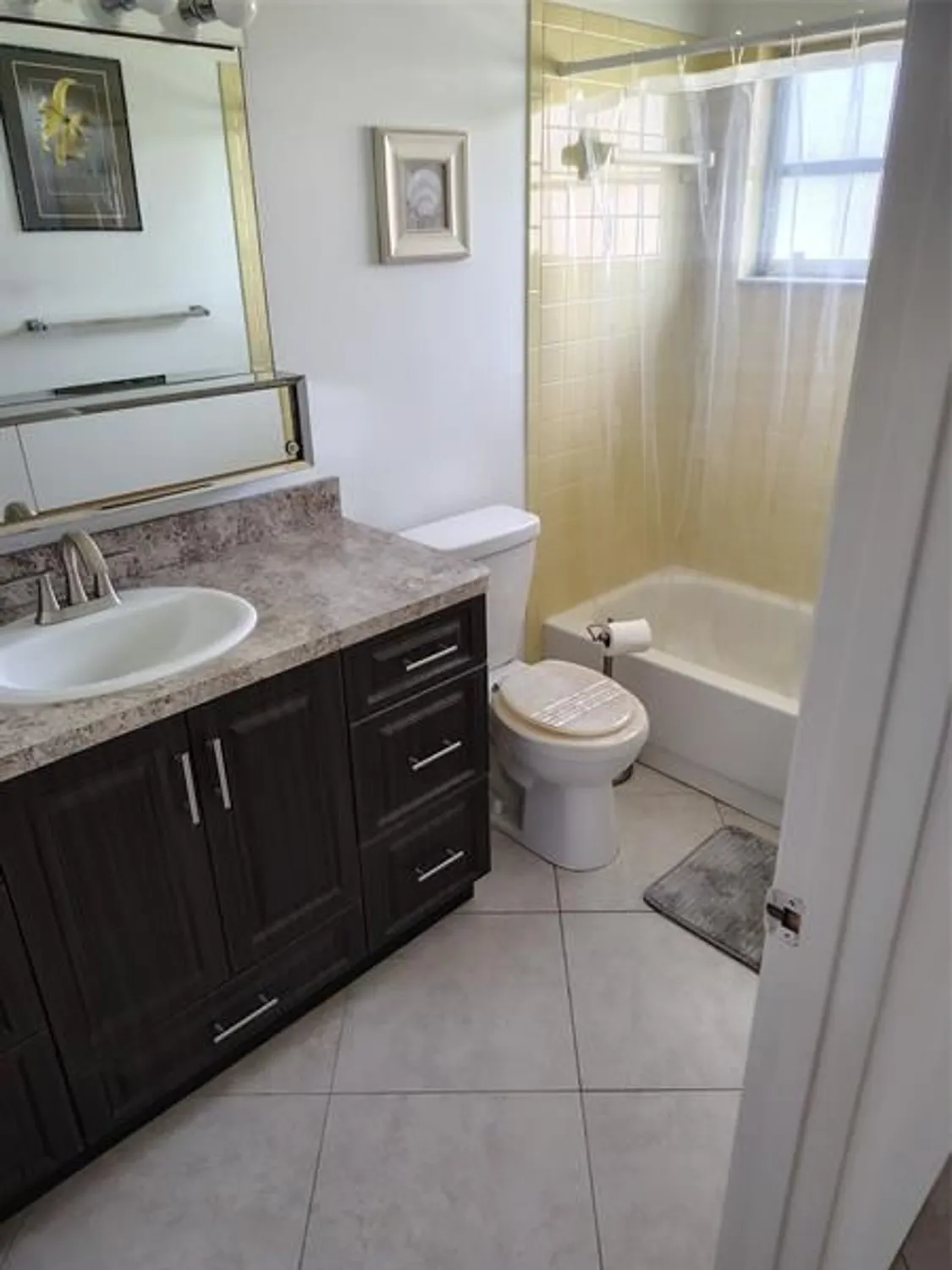 Property Slideshow image 11 of 18 | 5245 nw 3rd st d, Delray Beach, FL, 33445