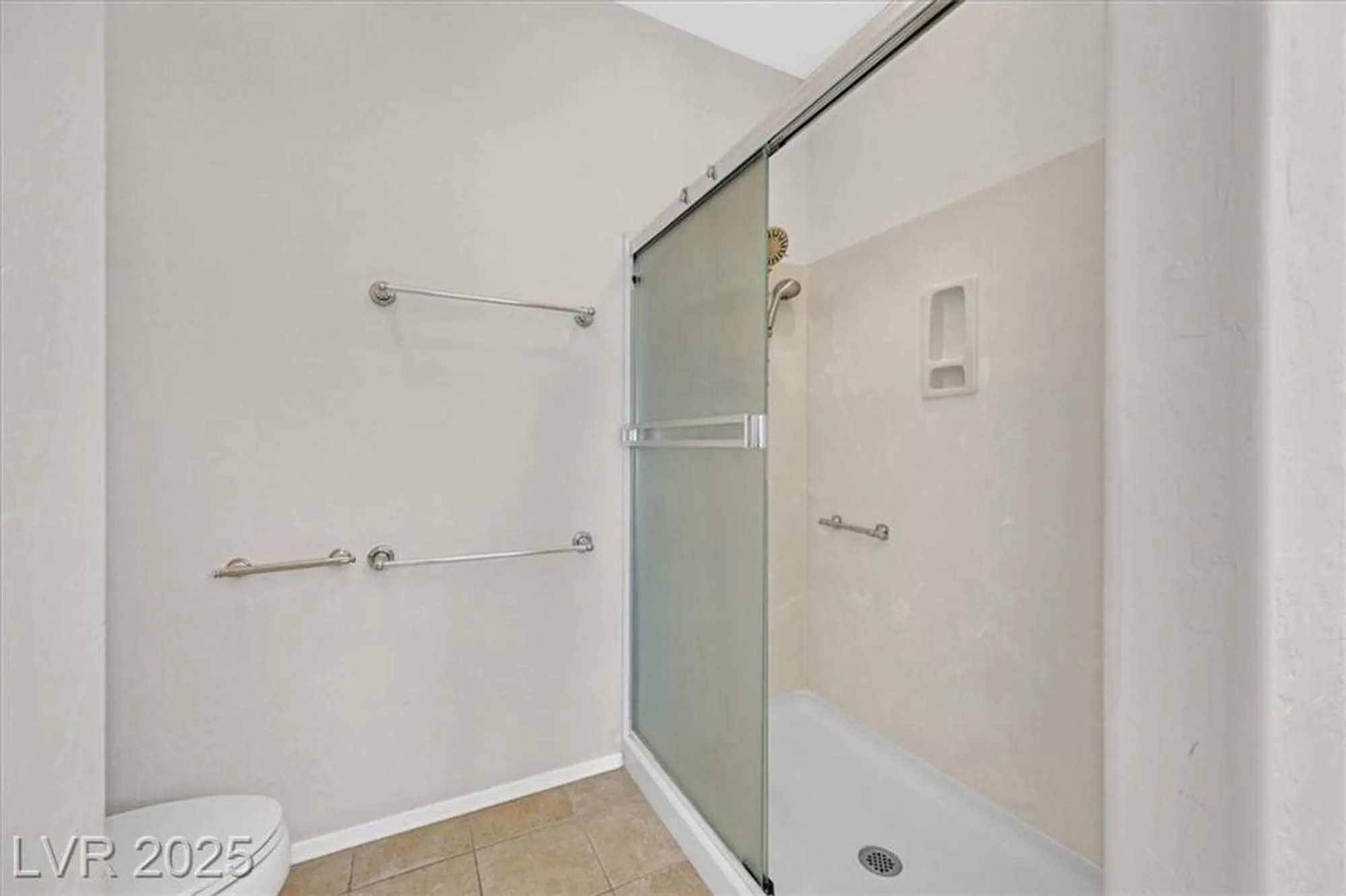Property Slideshow image 14 of 39 | 6064 isola peak ave, Las Vegas, NV, 89122