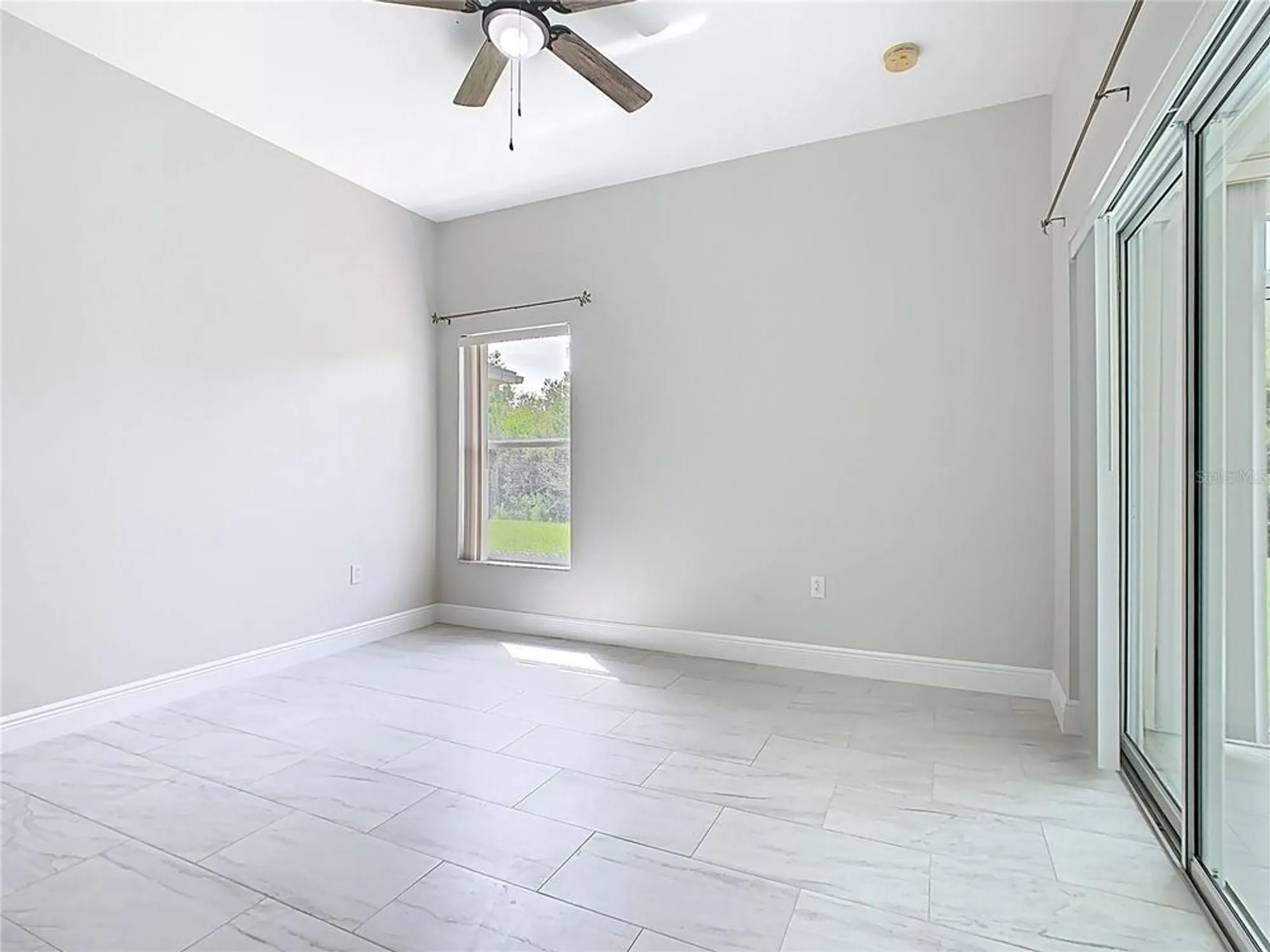 Property Slideshow image 34 of 81 | 531 barcelona dr, Poinciana, FL, 34759