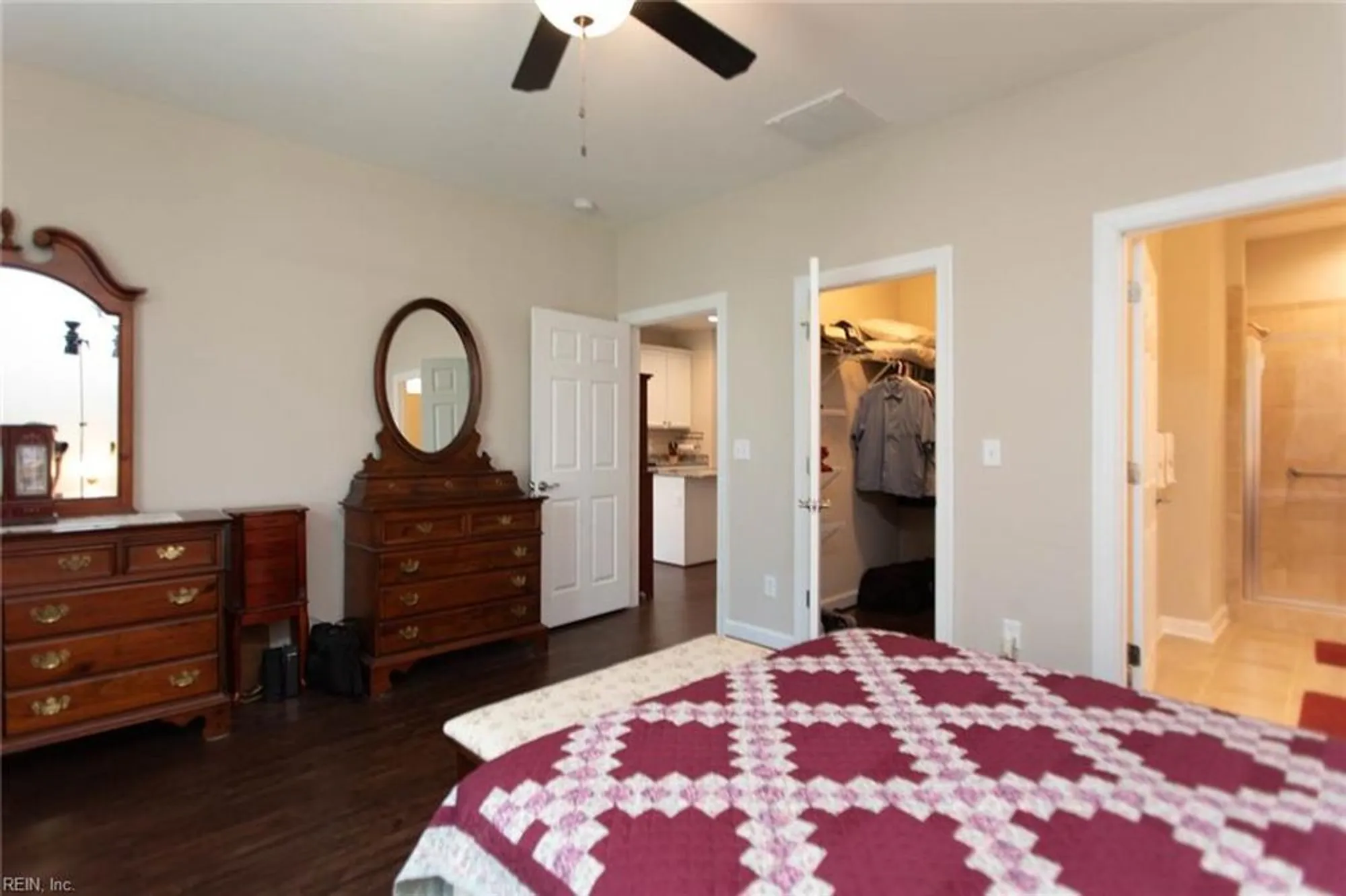 Property Slideshow image 16 of 50 | 200 durham st, Smithfield, VA, 23430