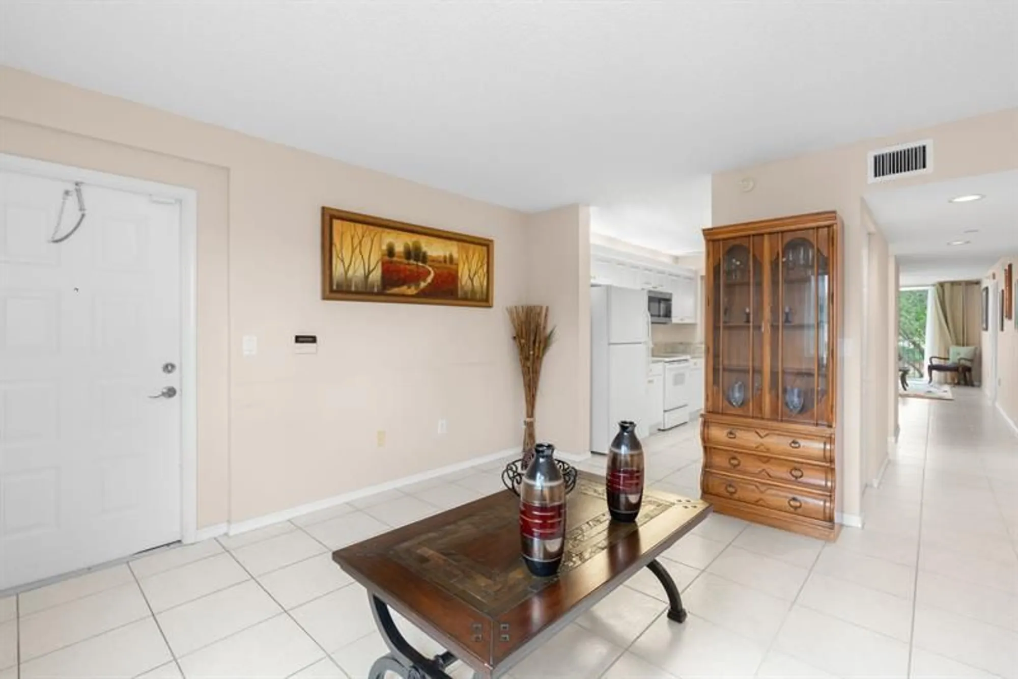 Property Slideshow image 6 of 24 | 7763 southampton ter 215, Tamarac, FL, 33321