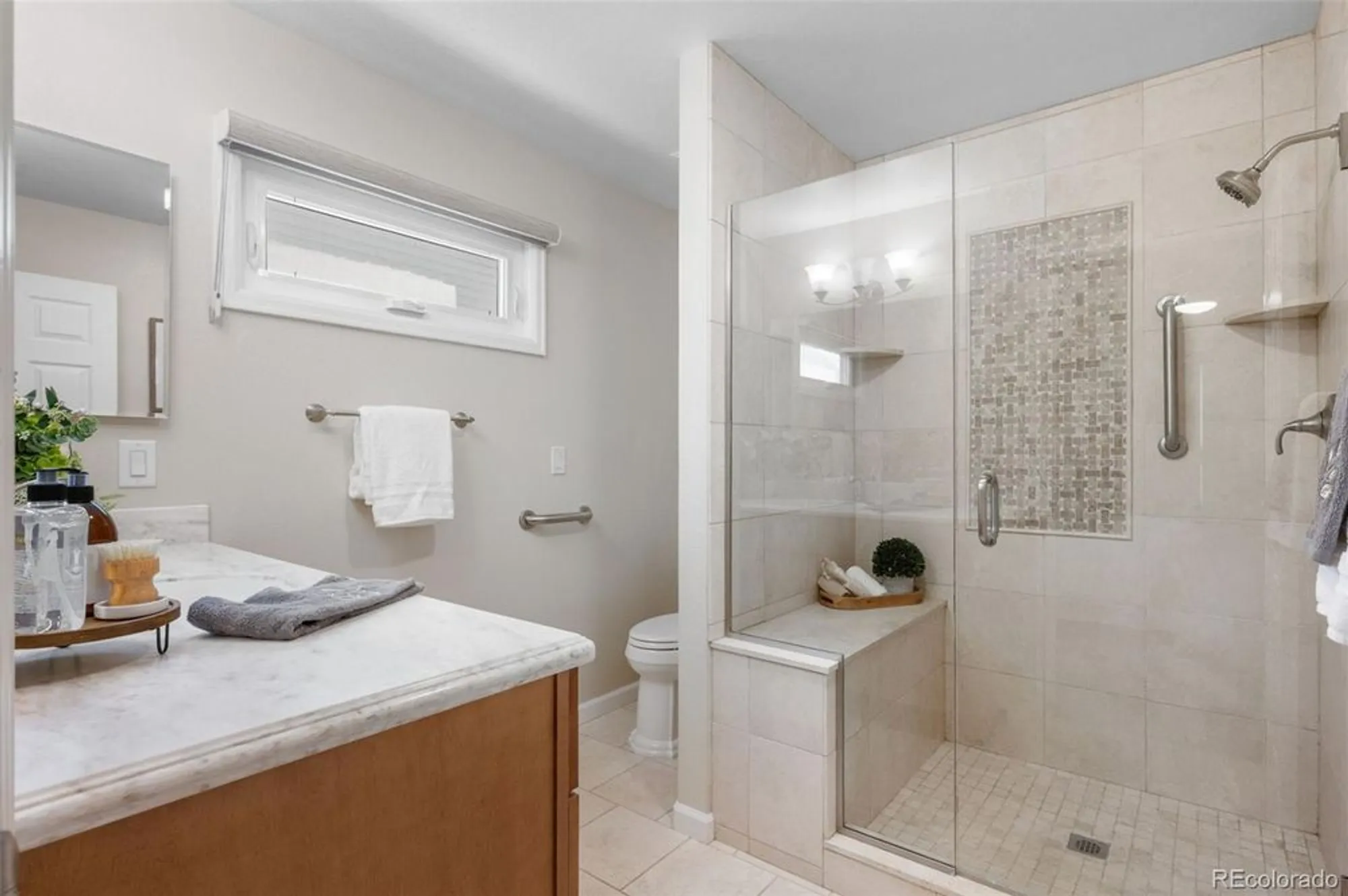 Property Slideshow image 24 of 47 | 4871 greenwich dr, Highlands Ranch, CO, 80130