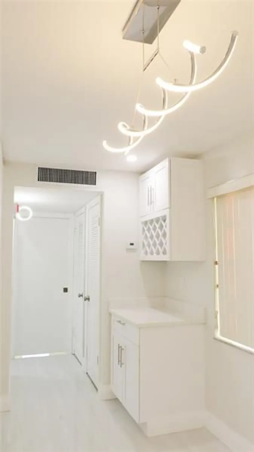 Property Slideshow image 4 of 21 | 343 normandy h # 343, Delray Beach, FL, 33484