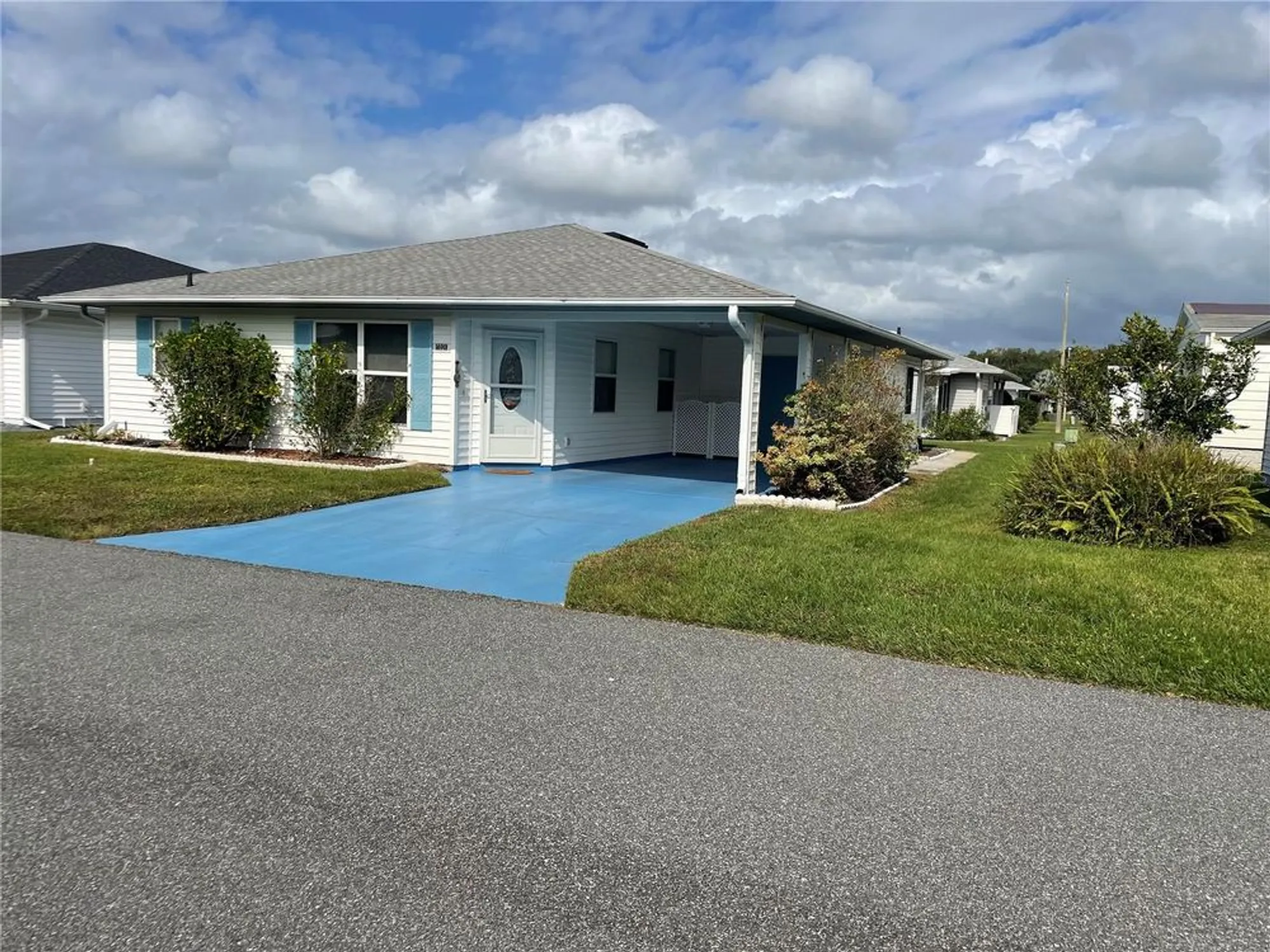Property Slideshow image 1 of 59 | 1690 colonnades cir, Lakeland, FL, 33811