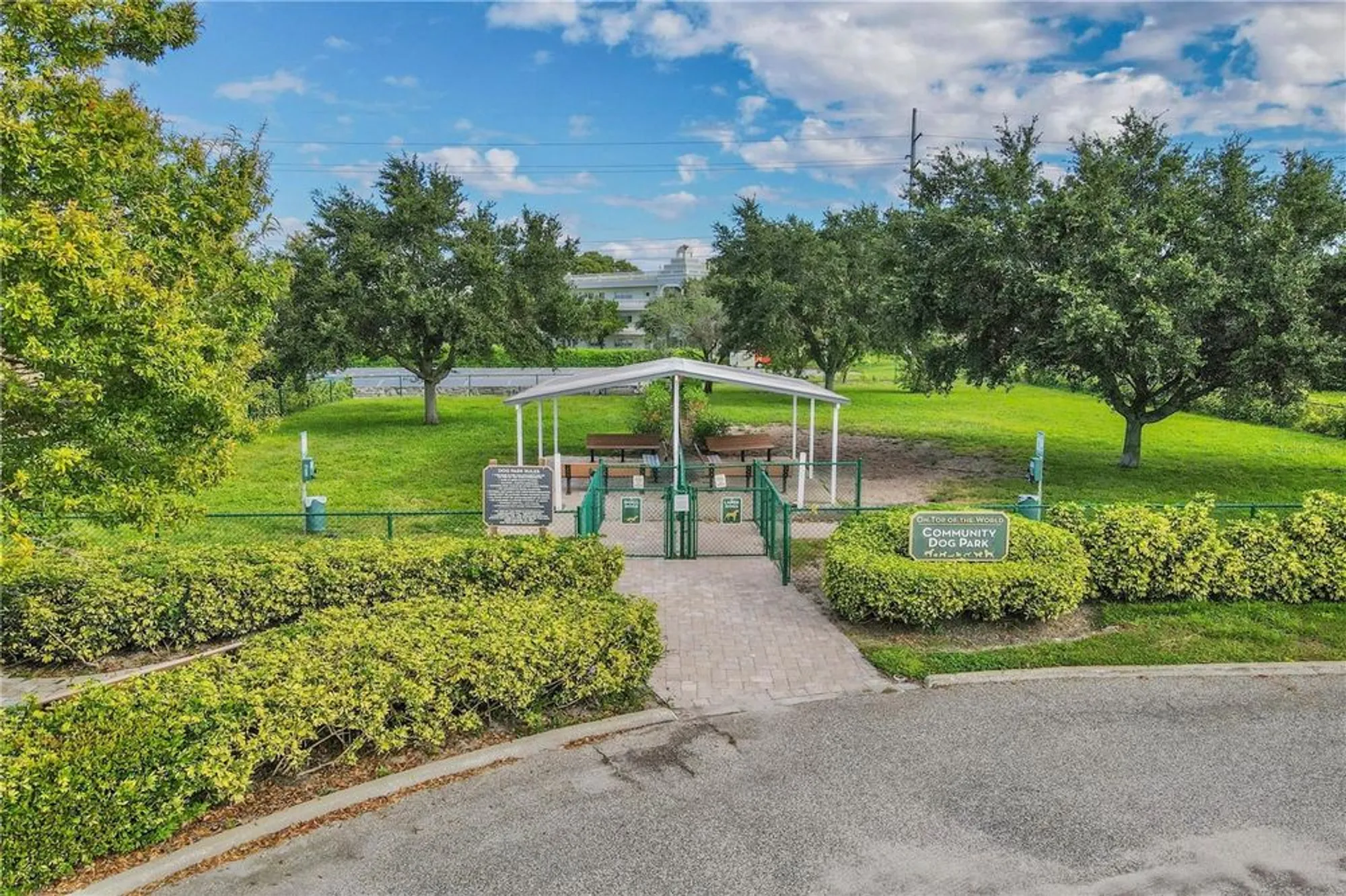 Property Slideshow image 21 of 40 | 2455 finlandia ln 39, Clearwater, FL, 33763