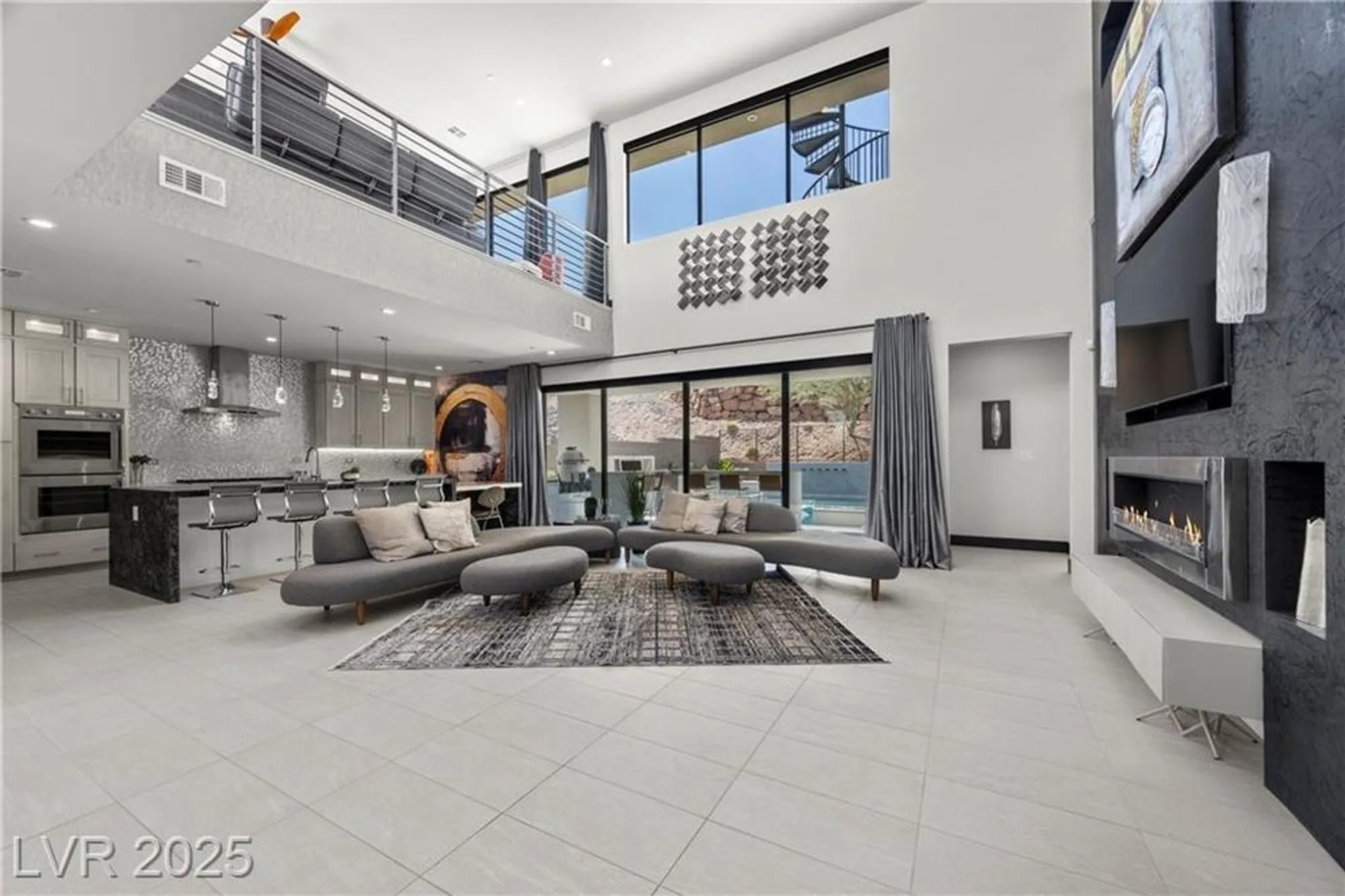 Property Slideshow image 11 of 99 | 5 highland cove ln, Henderson, NV, 89011