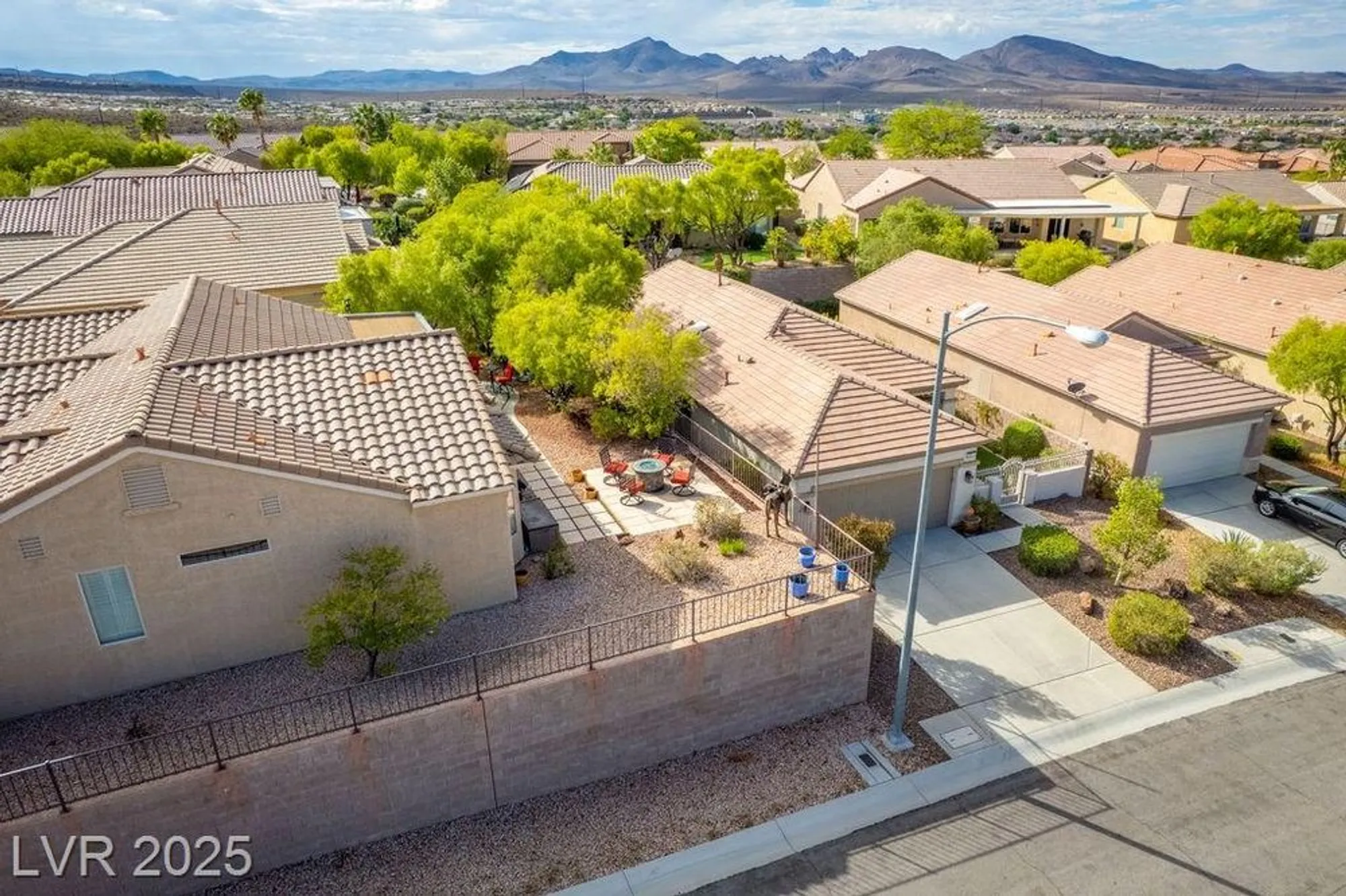 Property Slideshow image 41 of 53 | 2315 sand lily st, Henderson, NV, 89052