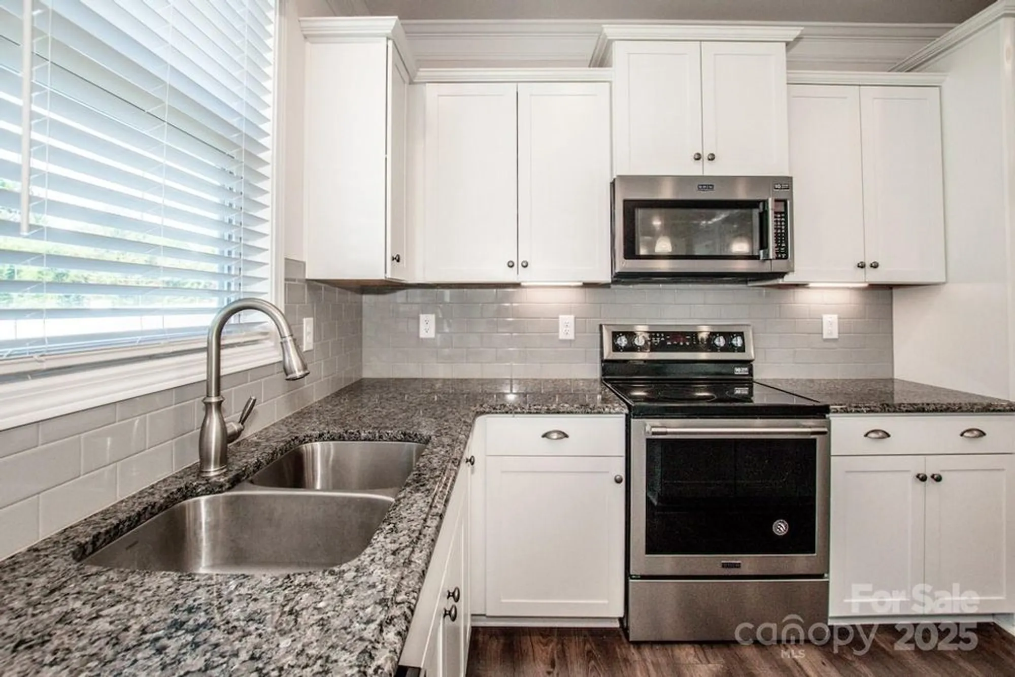 Property Slideshow image 11 of 30 | 129 candlelight way, Mooresville, NC, 28115