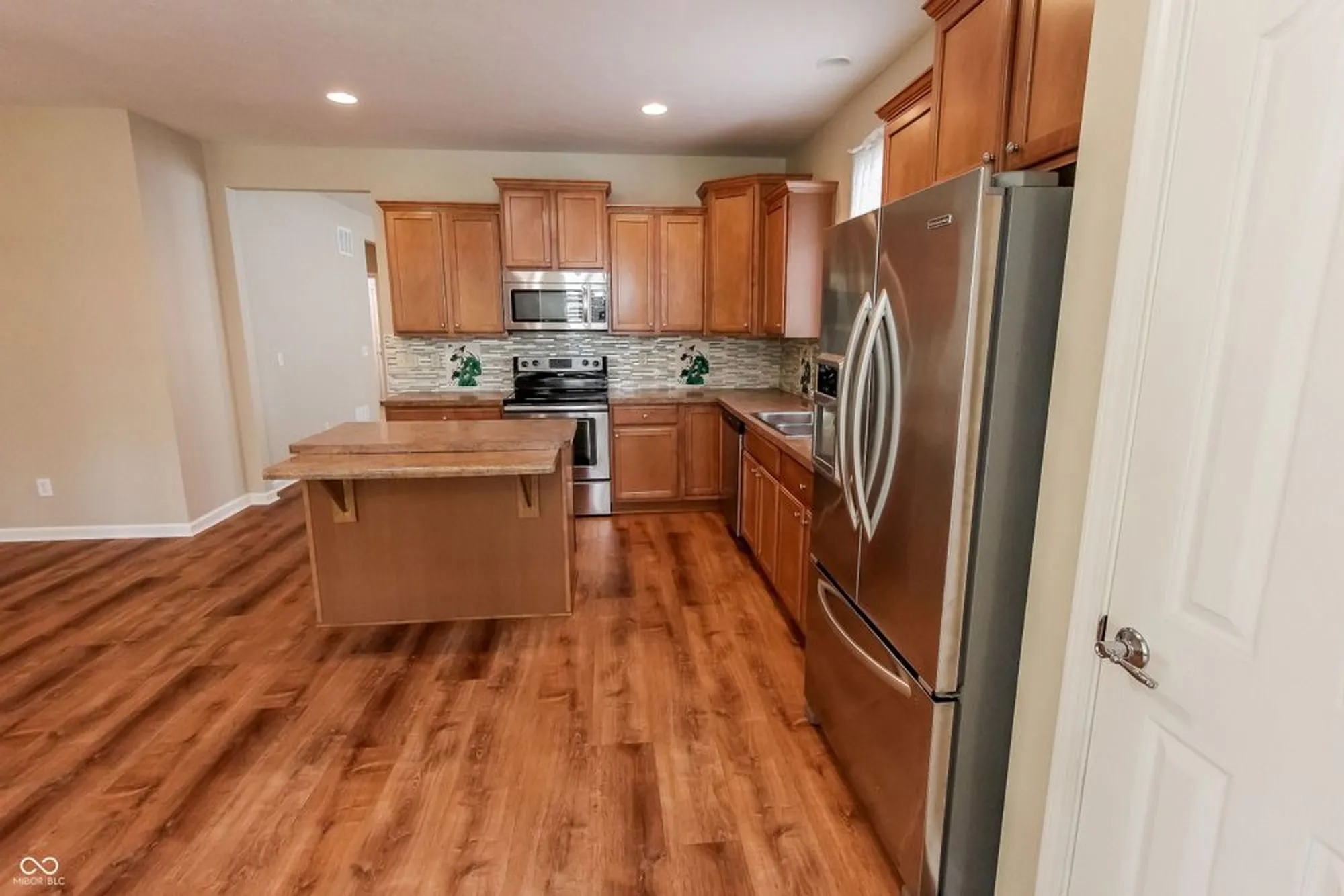 Property Slideshow image 26 of 52 | 15935 lambrusco way, Fishers, IN, 46037