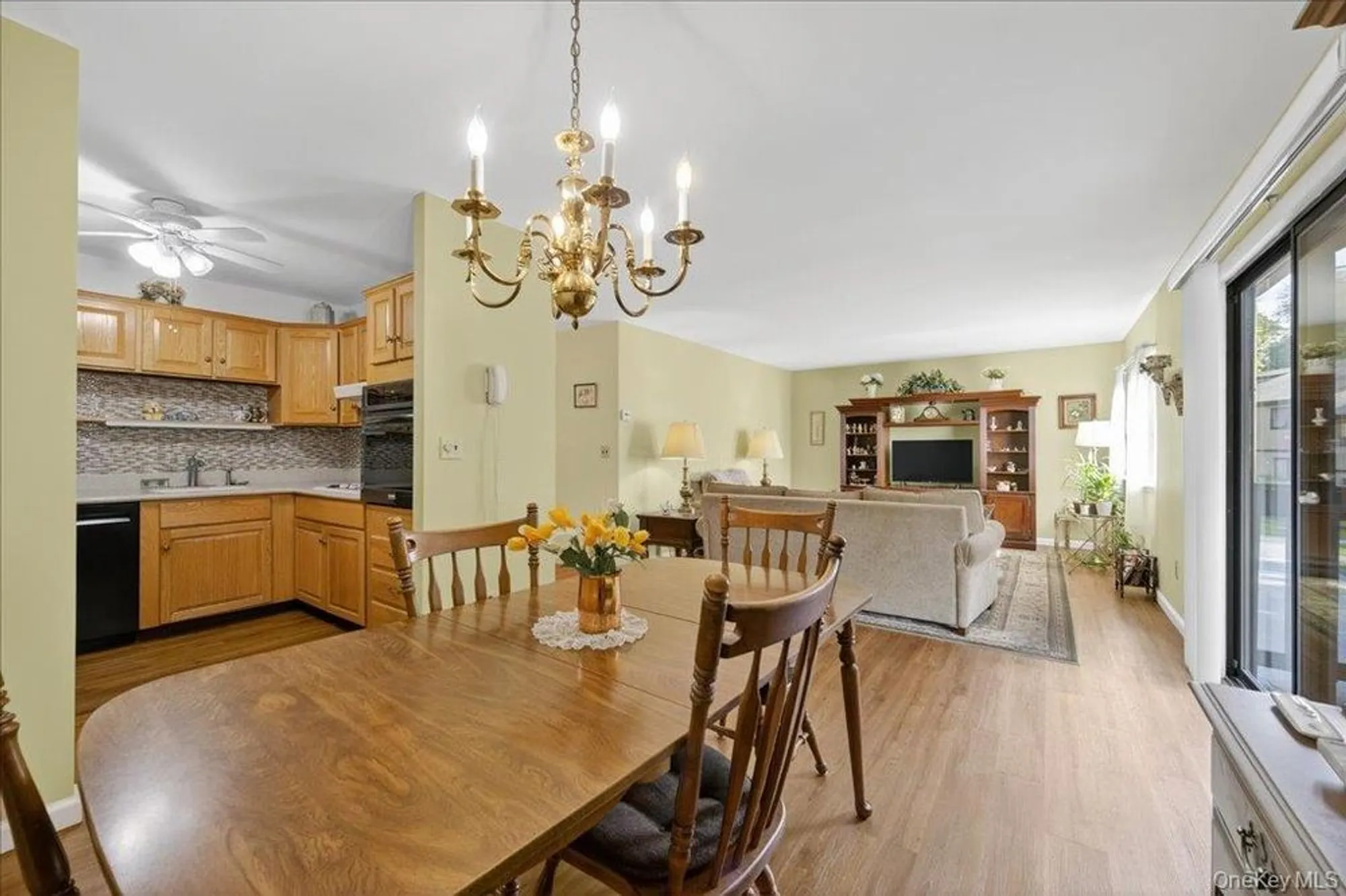 Property Slideshow image 11 of 44 | 129c columbia ct, Yorktown Heights, NY, 10598