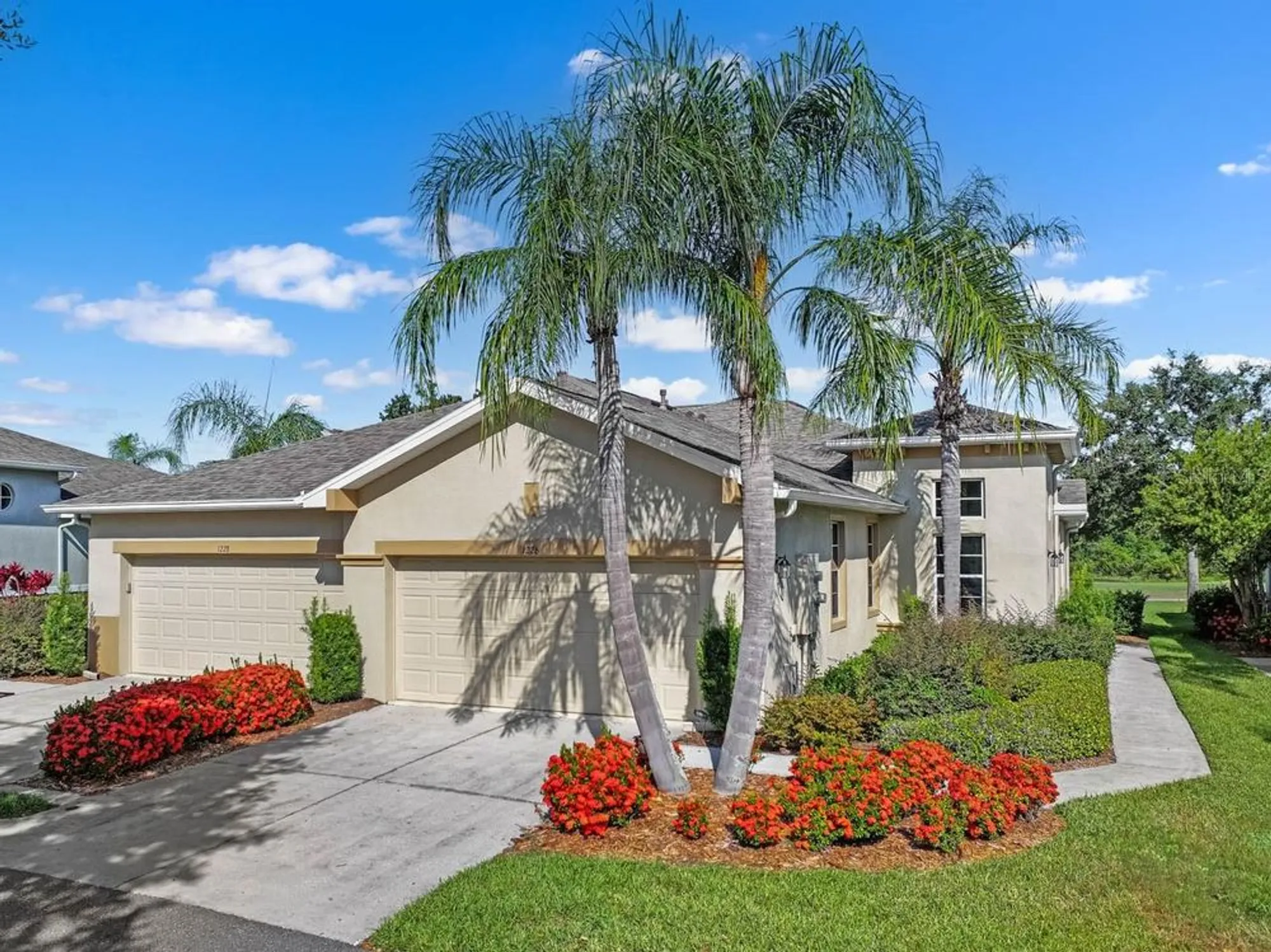 Property Slideshow image 13 of 63 | 1226 lyndhurst greens dr, Sun City Center, FL, 33573