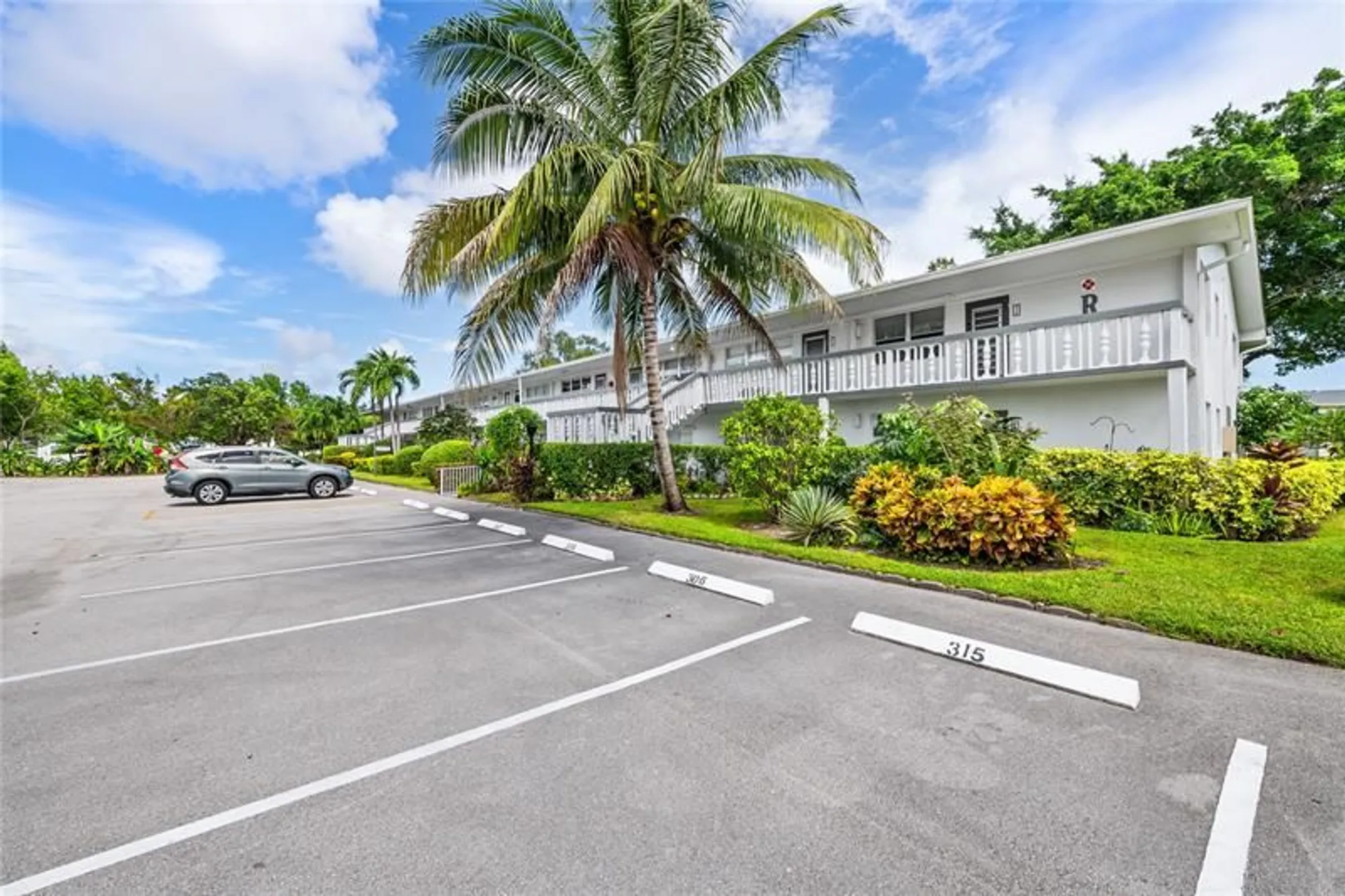 Property Slideshow image 24 of 26 | 318 oakridge r # 318, Deerfield Beach, FL, 33442