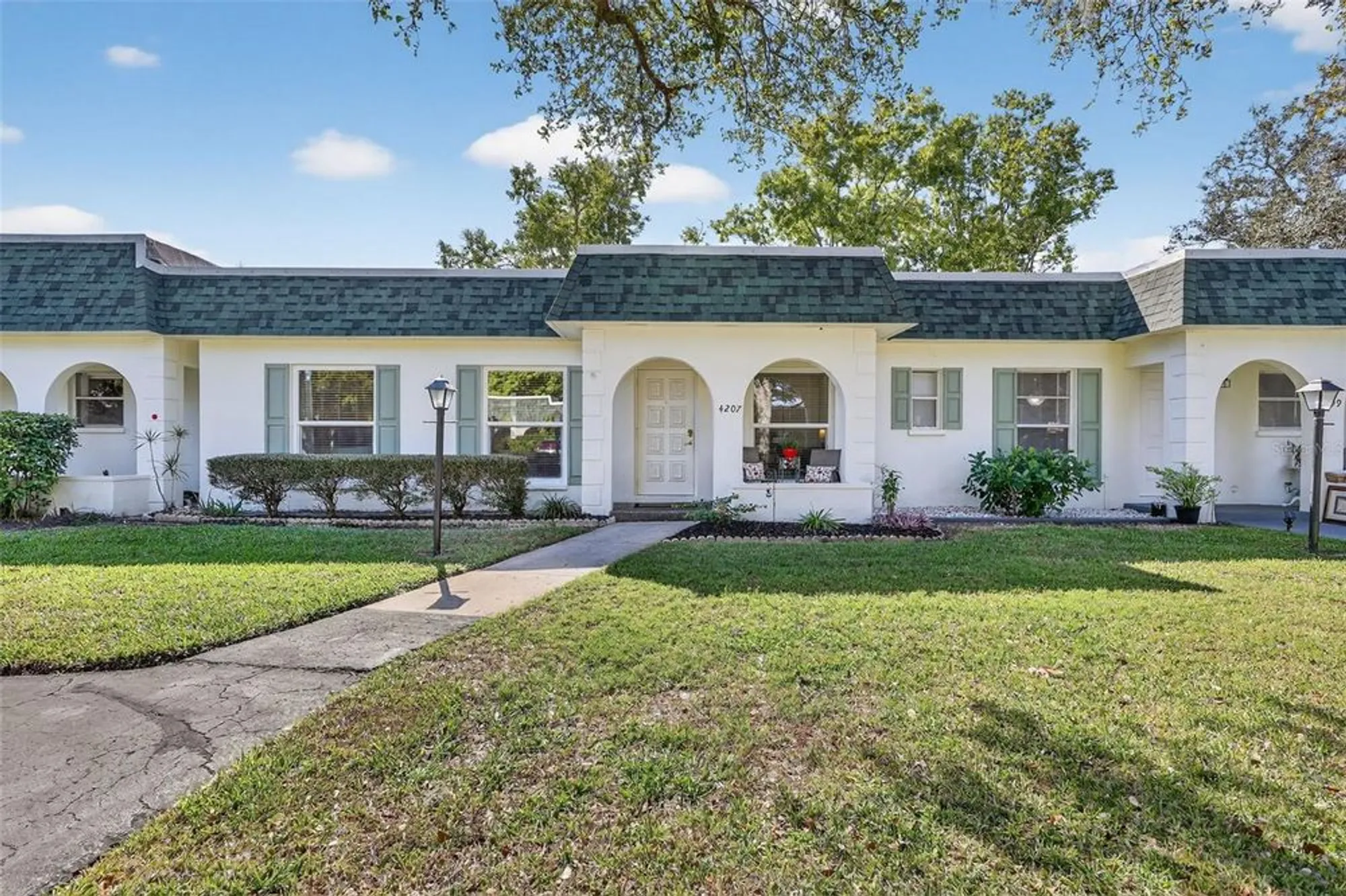 Property Slideshow image 1 of 48 | 4207 34th avenue dr w # 4207, Bradenton, FL, 34205