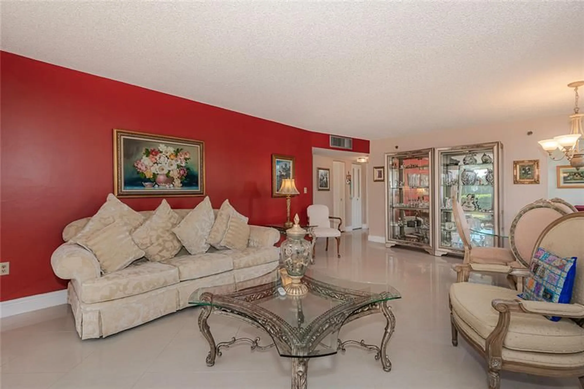 Property Slideshow image 8 of 26 | 1200 saint charles pl l19, Pembroke Pines, FL, 33026