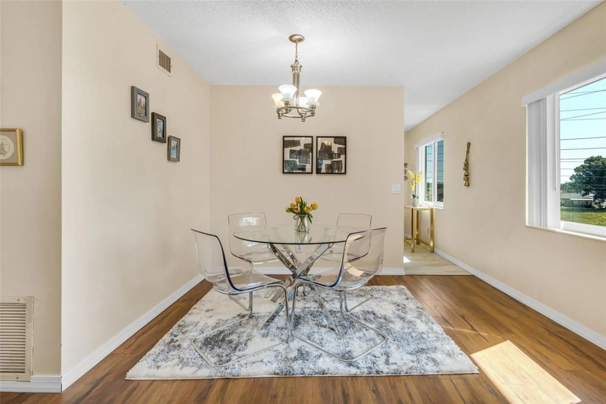 Property Slideshow image 7 of 29 | 2458 columbia dr 84, Clearwater, FL, 33763