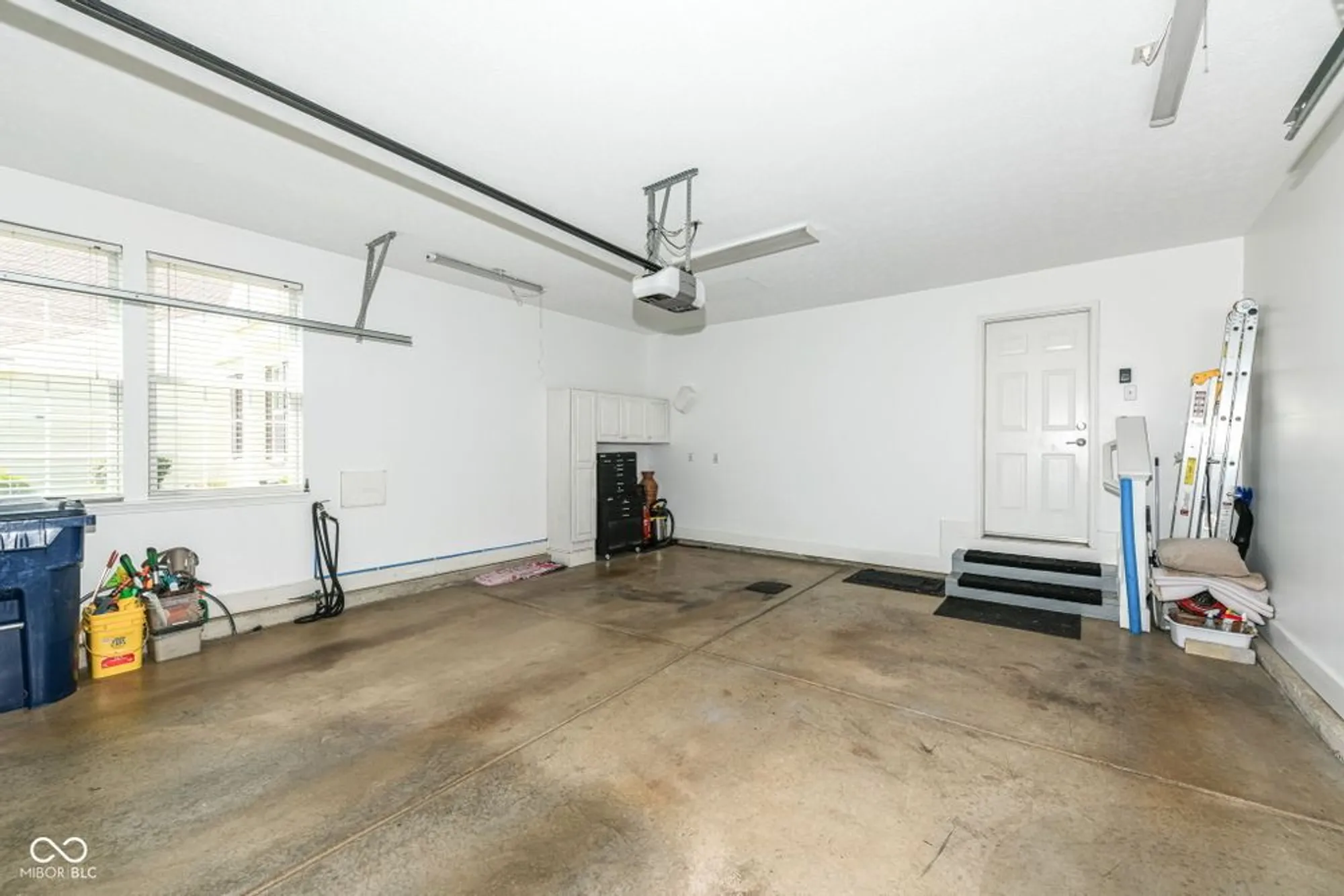 Property Slideshow image 34 of 52 | 16176 brookmere ave, Fishers, IN, 46037